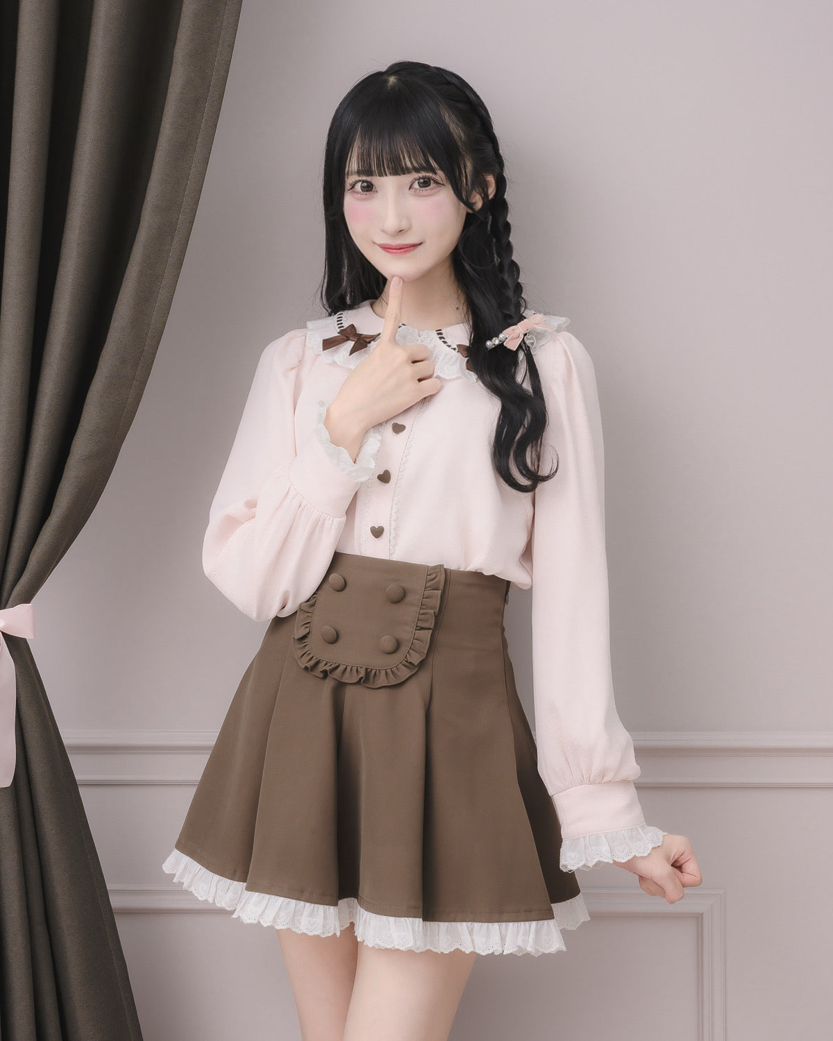 モデル身長:157cm/着用カラー:ブラウン