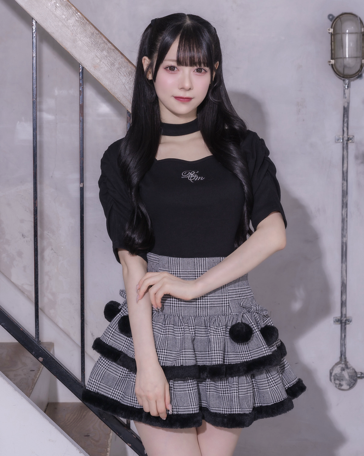 モデル身長:155cm/着用カラー:ブラックチェック
