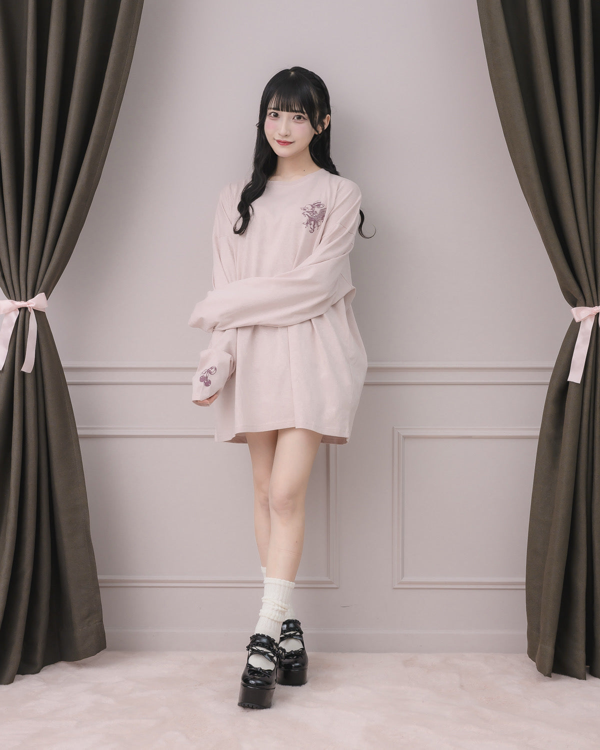 モデル身長:157cm/着用カラー:ピンク×レッド