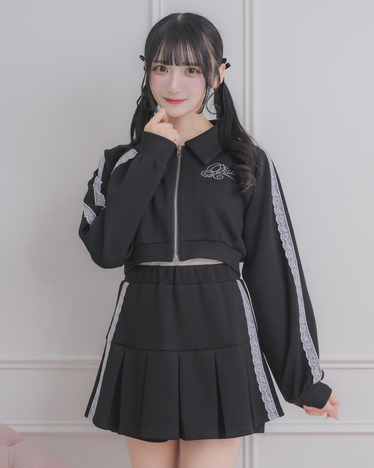 モデル身長:157cm/着用カラー:ブラック