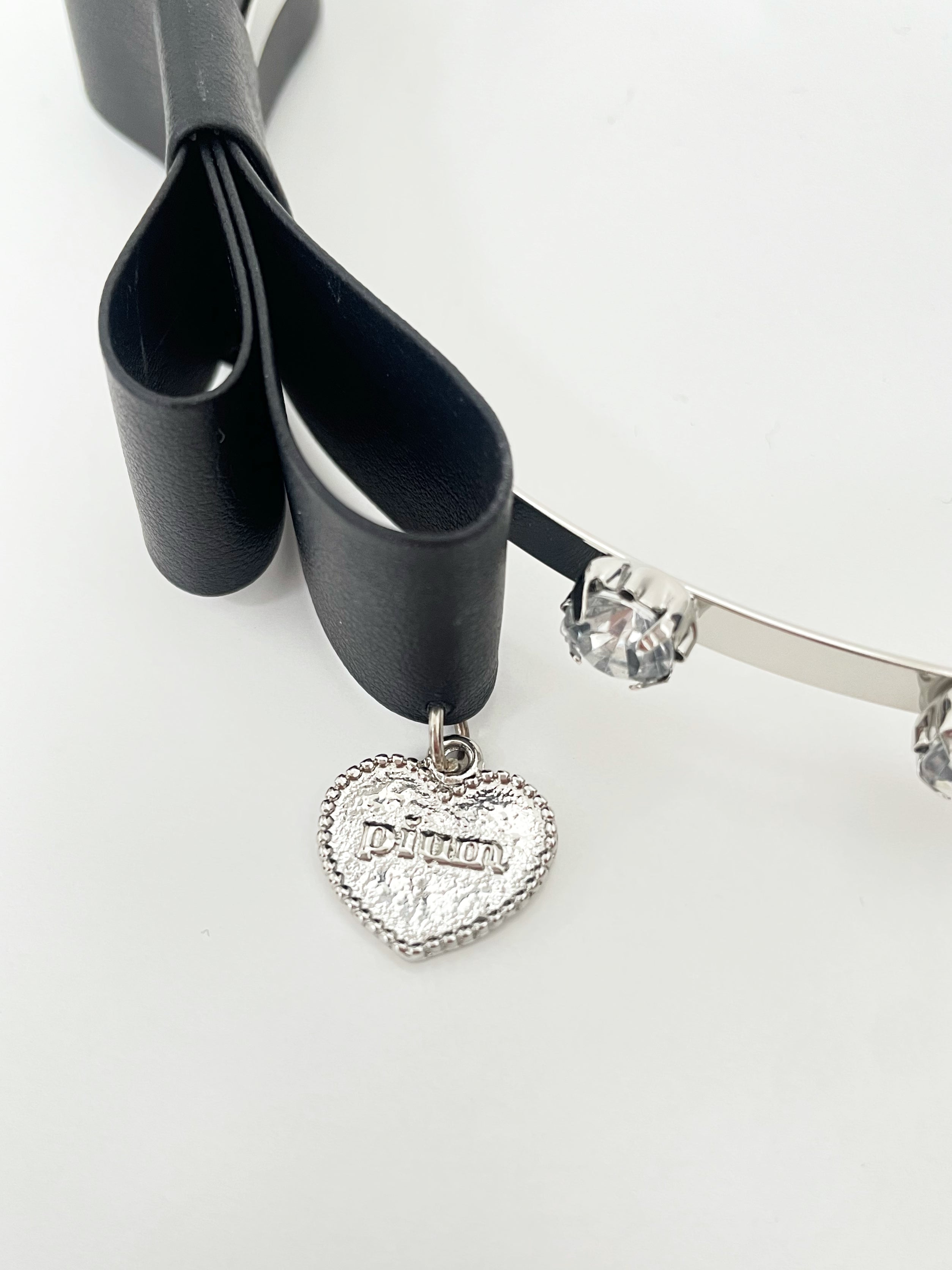 レザーリボンビジューカチューシャ