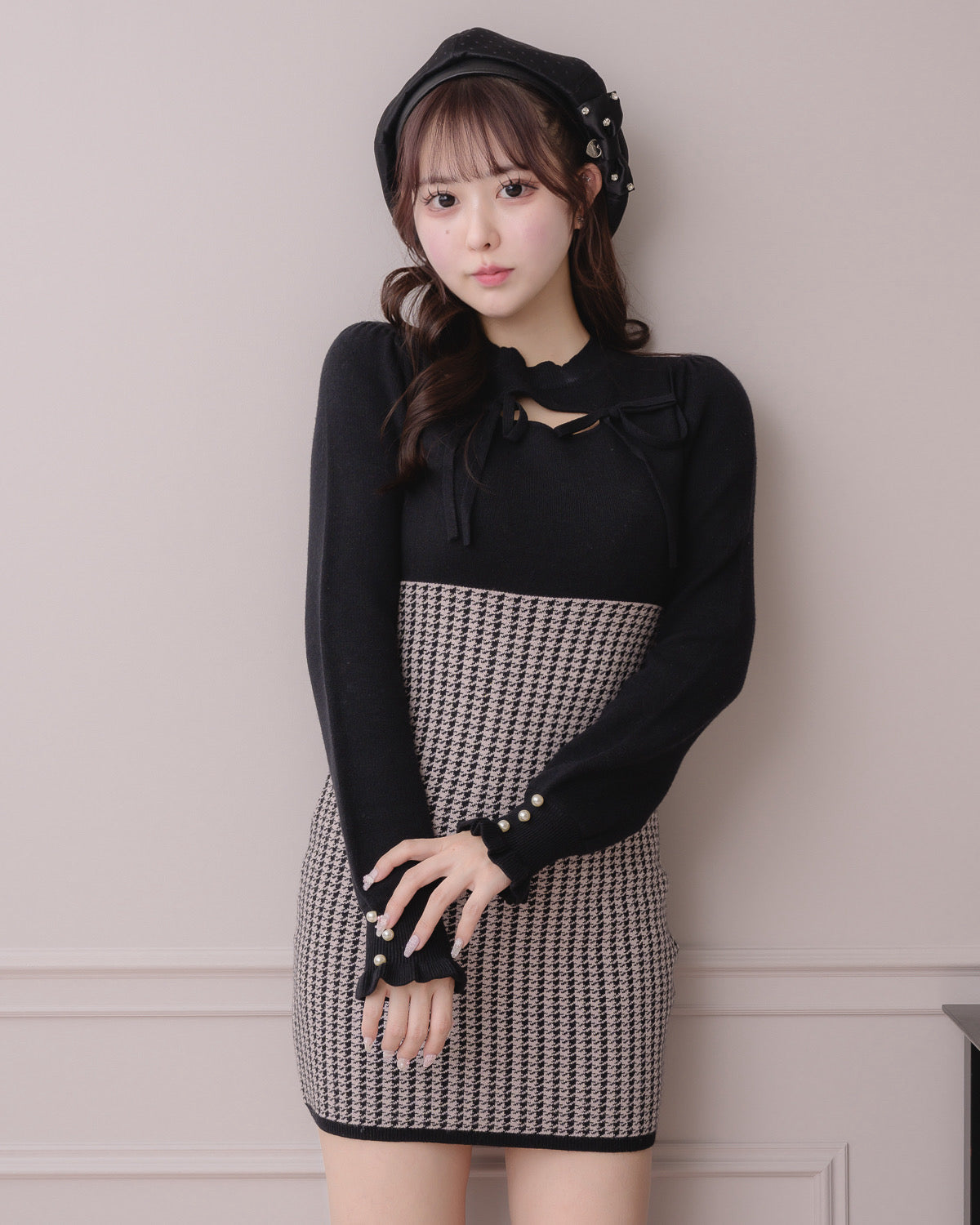 モデル身長:157cm/着用カラー:ブラック×ピンク