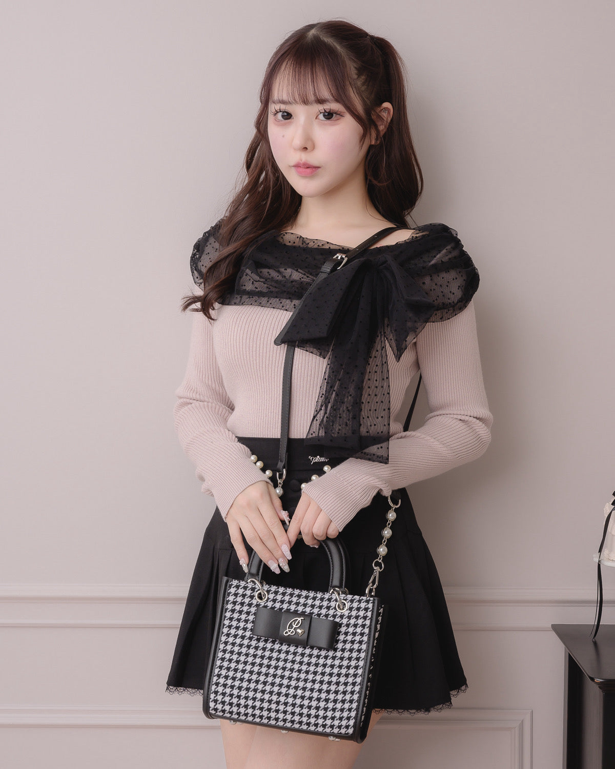 モデル身長:157cm/着用カラー:ピンク×ブラック