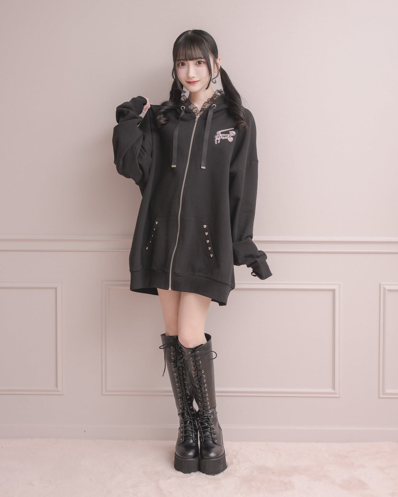 モデル身長:157cm/着用カラー:ブラック