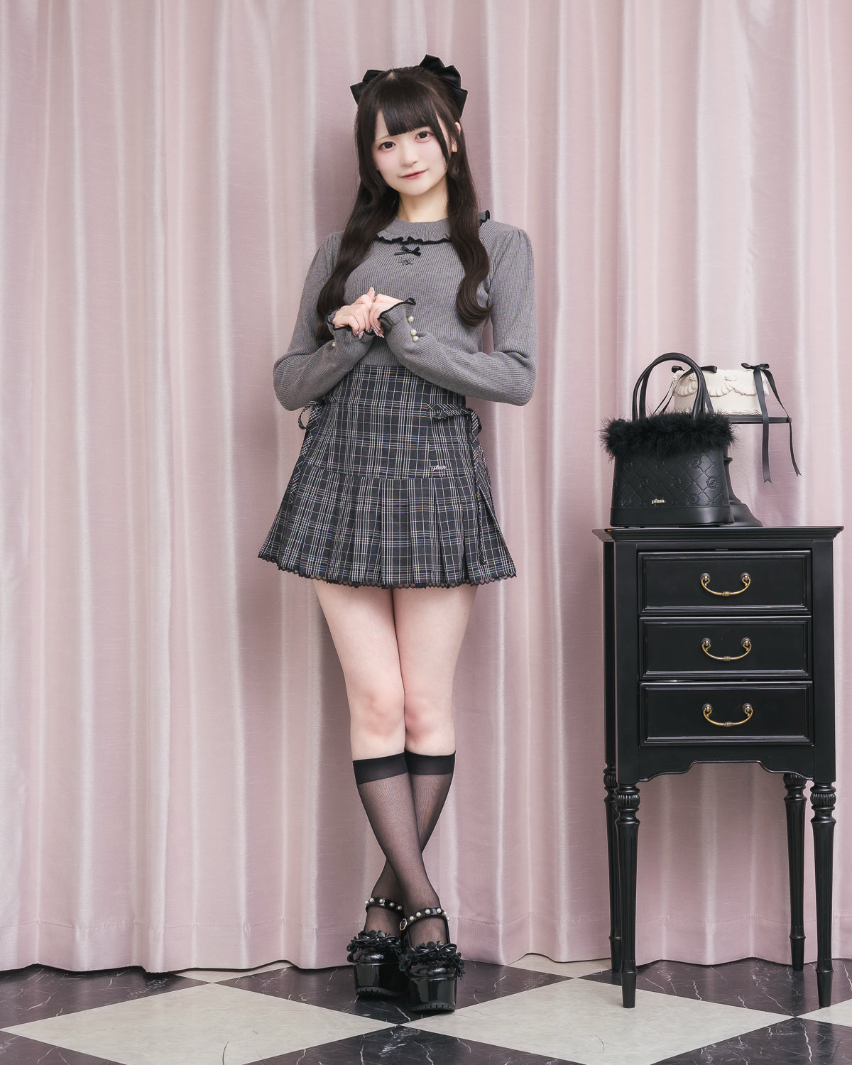 モデル身長:155cm/着用カラー:チャコール
