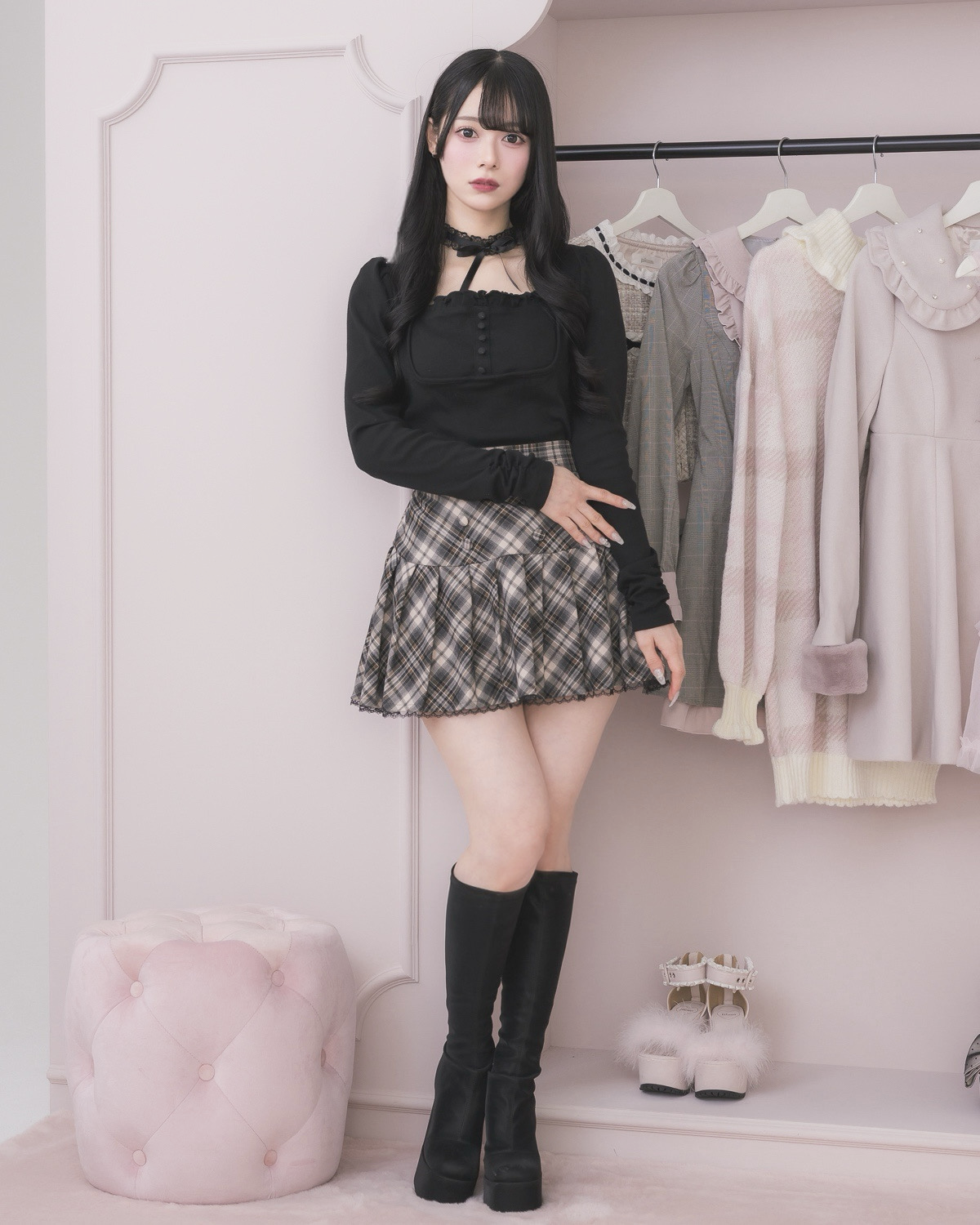 モデル身長:155cm/着用カラー:ブラック