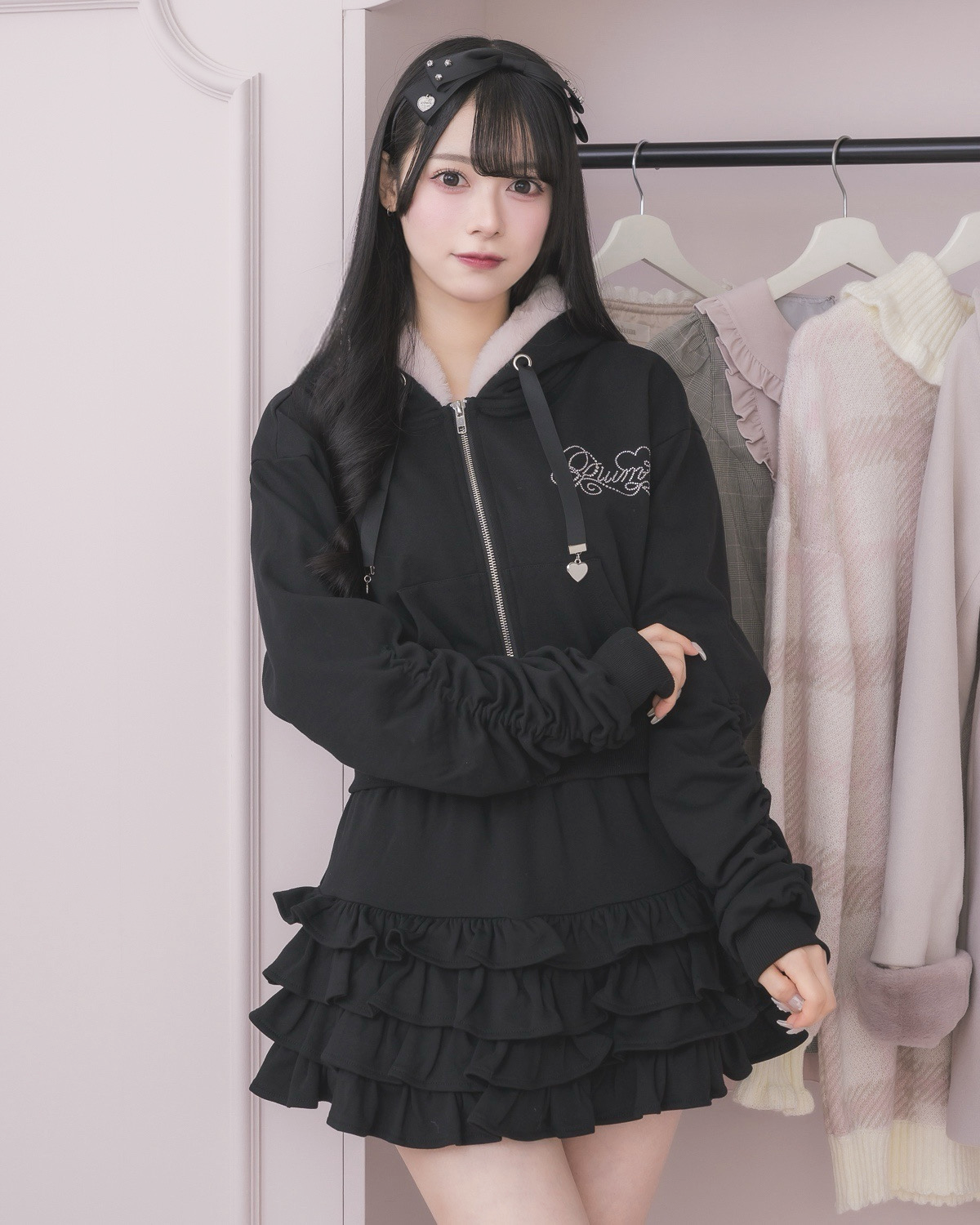 モデル身長:155cm/着用カラー:ブラック