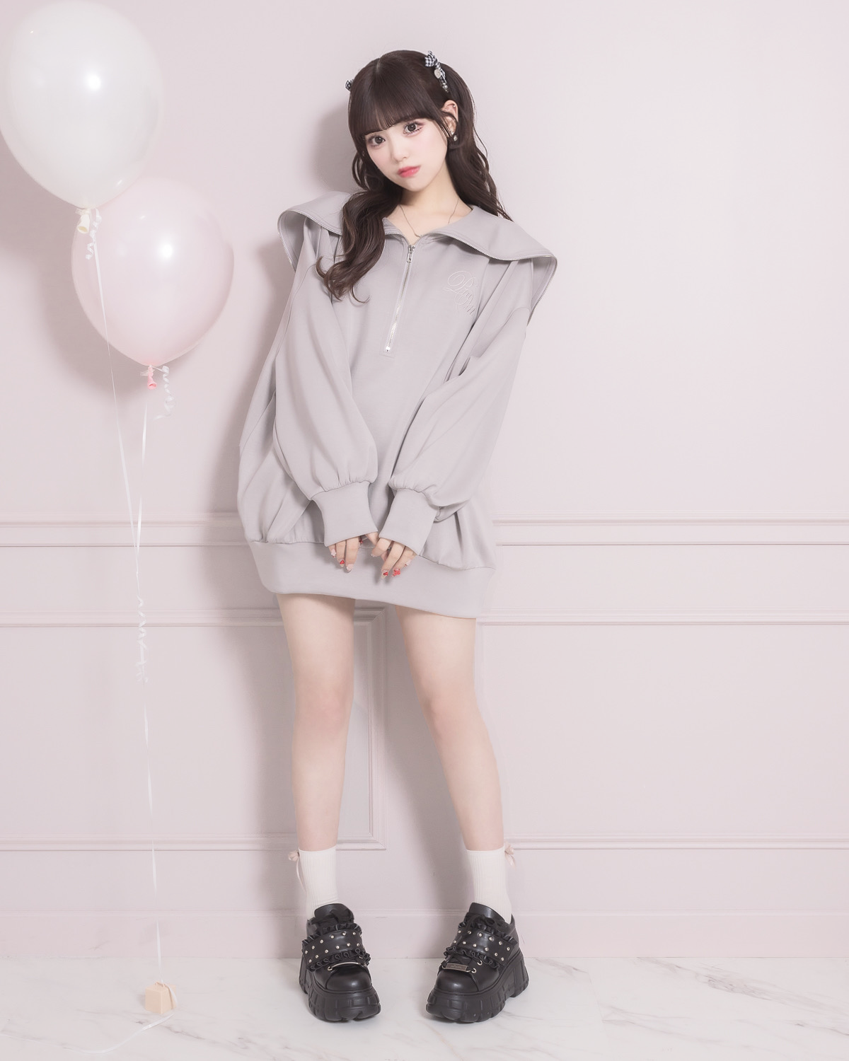 モデル身長:163cm/着用カラー:ラベンダーグレー