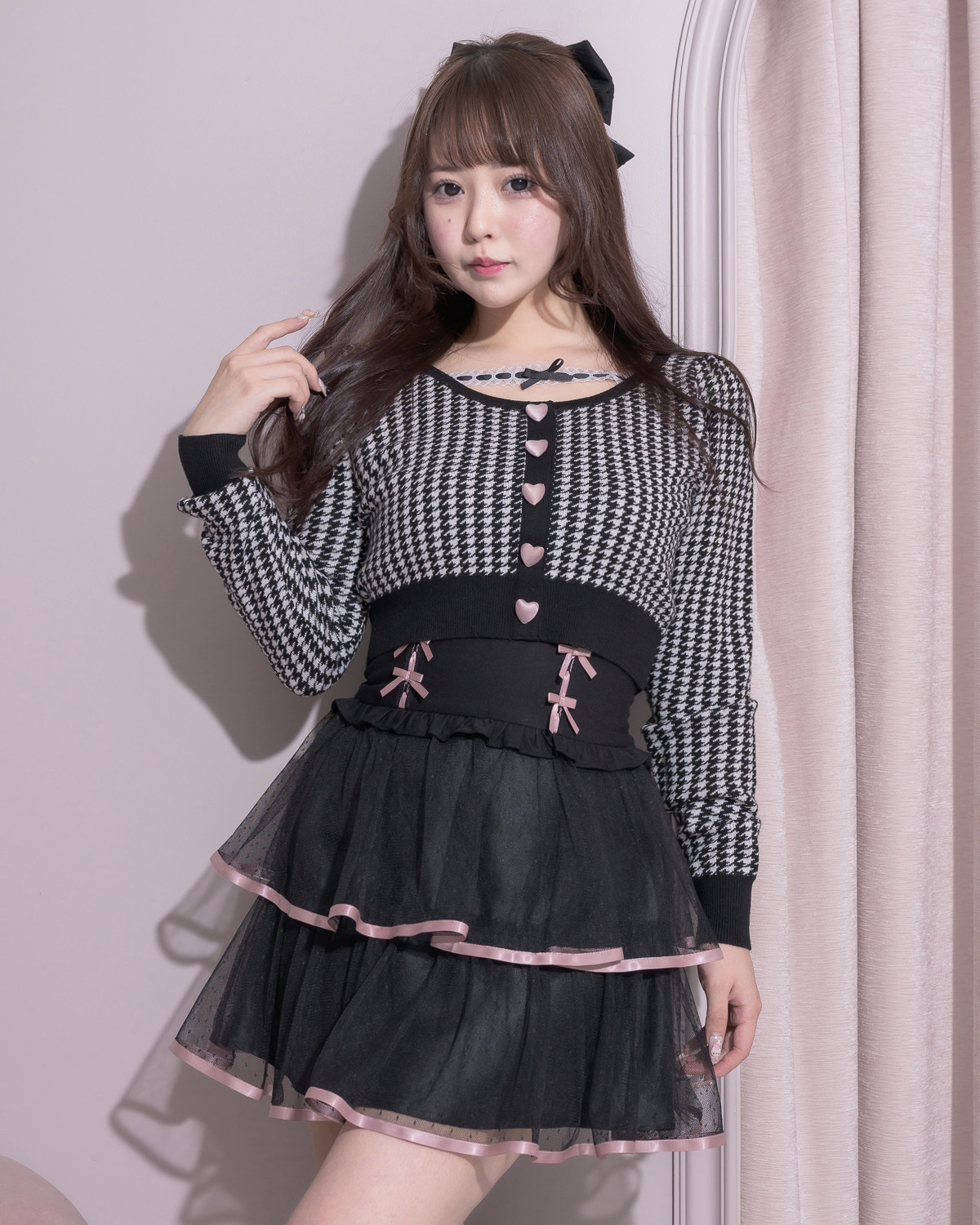 モデル身長:157cm/着用カラー:ブラック×ピンク