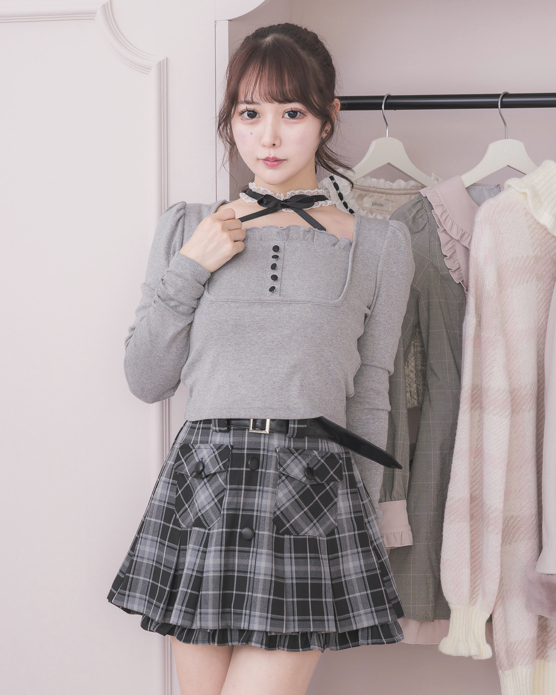モデル身長:157cm/着用カラー:ブラックチェック
