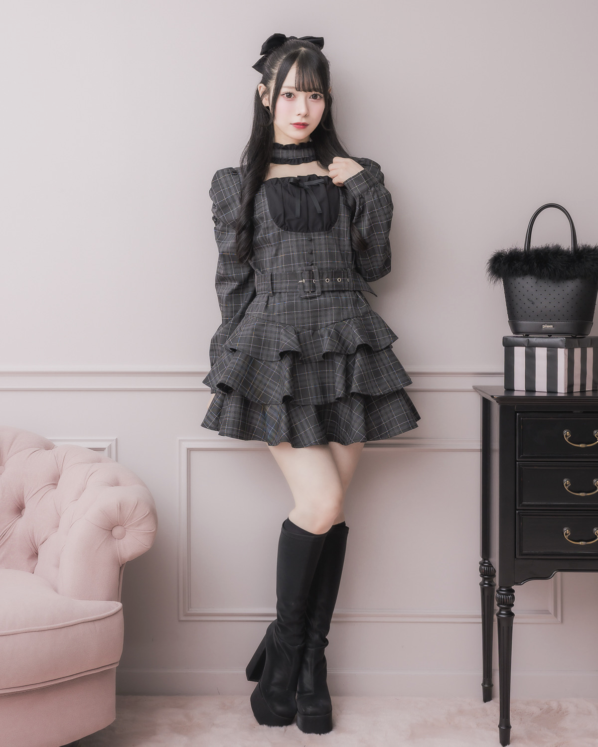 モデル身長:155cm/着用カラー:ブラックチェック