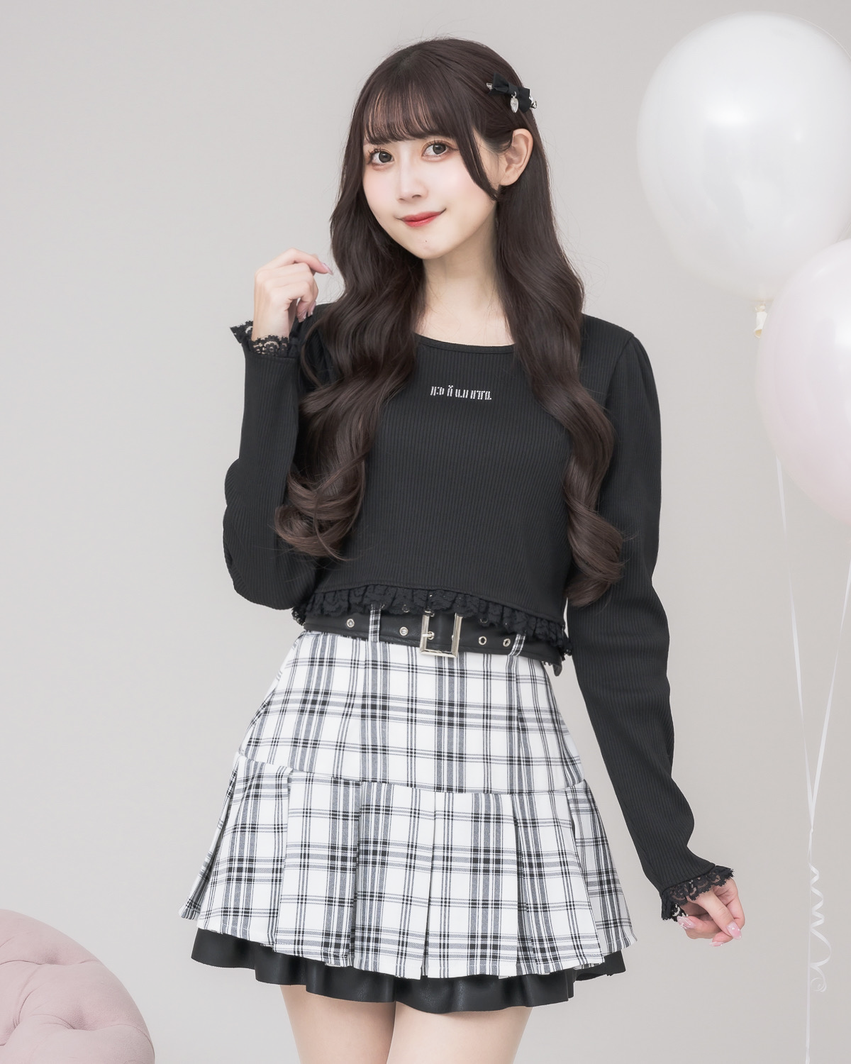 モデル身長:159cm/着用カラー:ブラック×ブラック