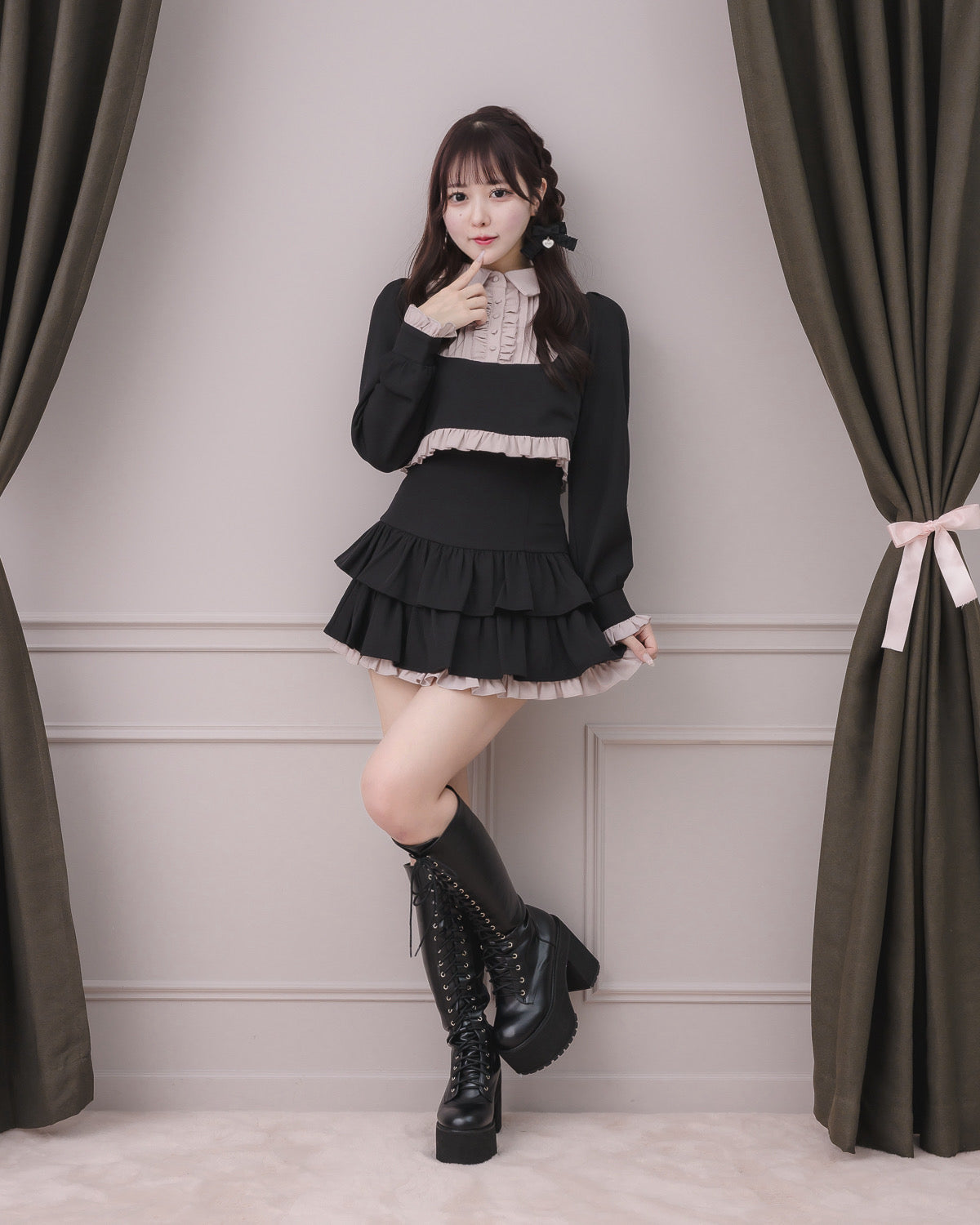 モデル身長:157cm/着用カラー:ブラック×ピンク