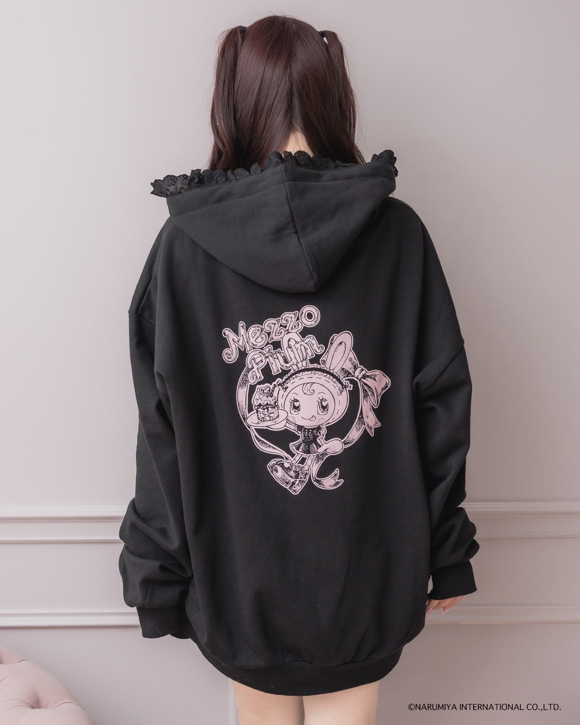 モデル身長:157cm/着用カラー:ブラック ×ピンク