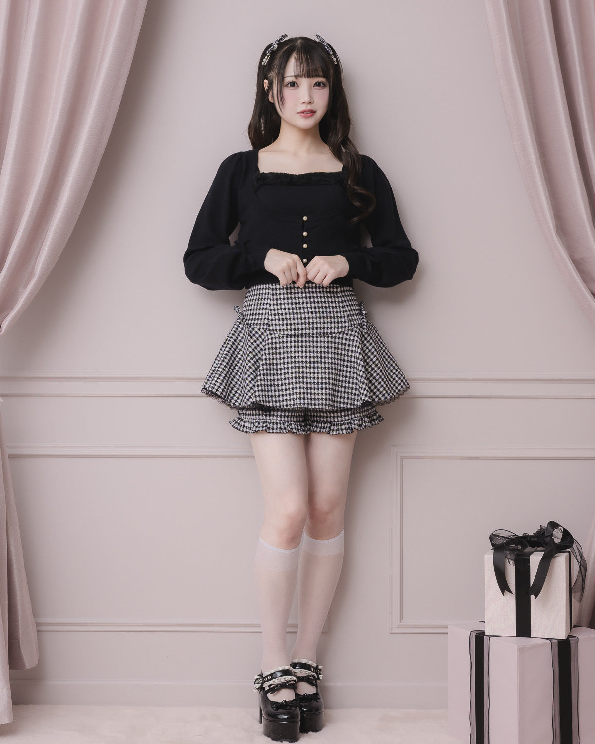 モデル身長:155cm/着用カラー:ブラック