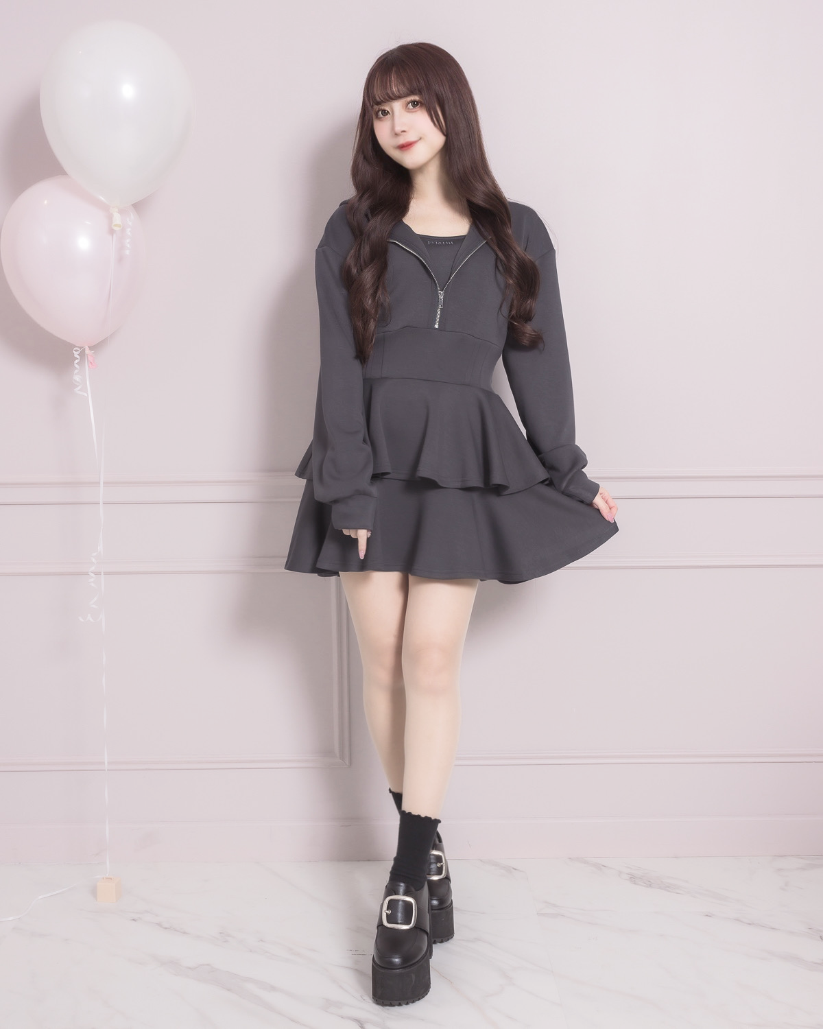 モデル身長:159cm/着用カラー:チャコール