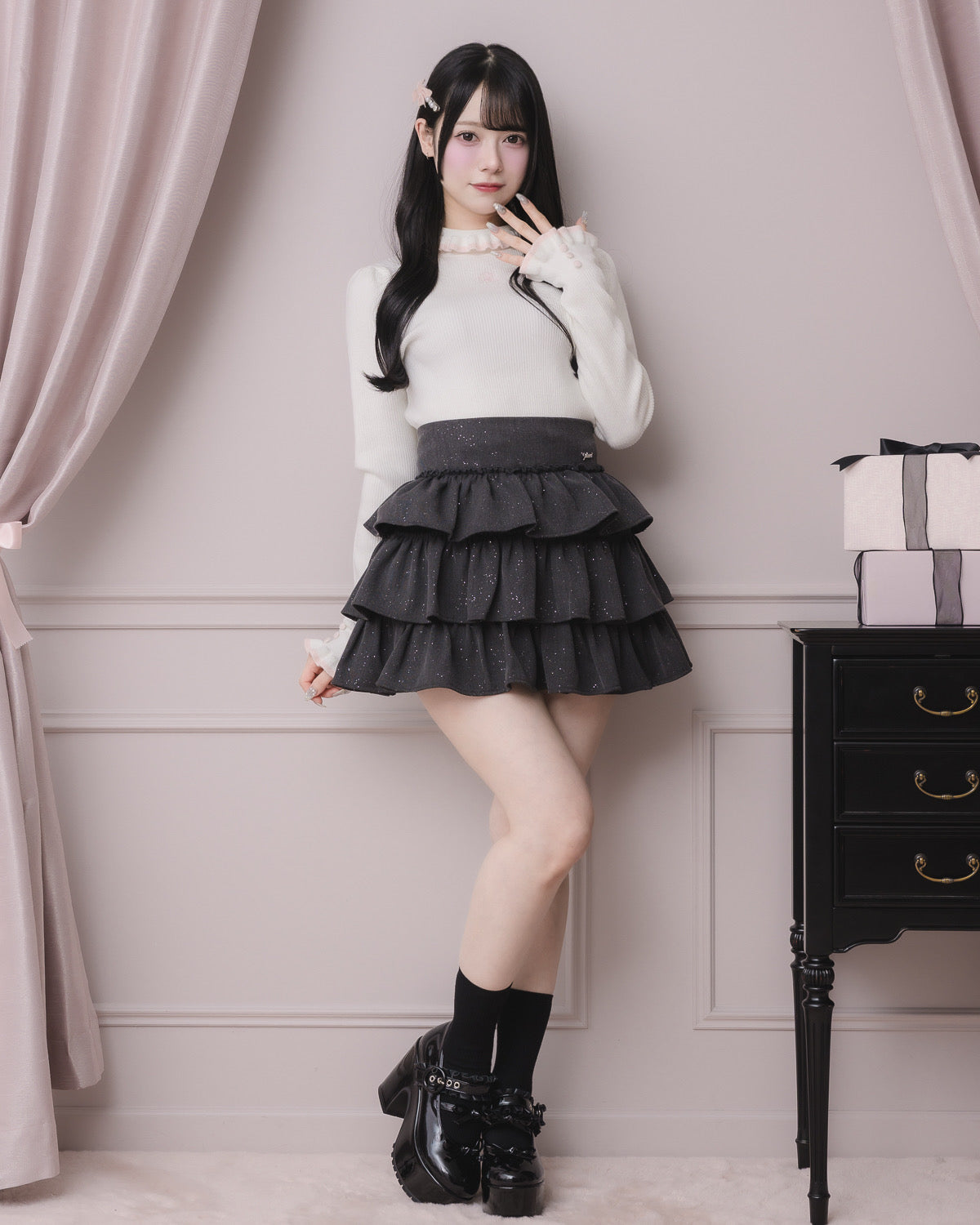 モデル身長:155cm/着用カラー:ホワイト×ピンク