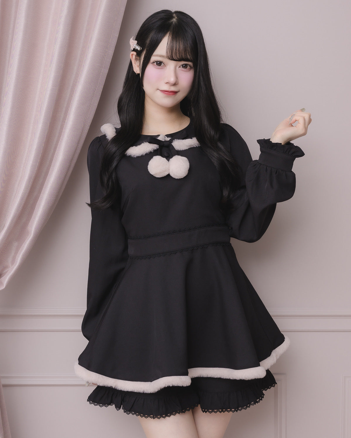 モデル身長:155cm/着用カラー:ブラック