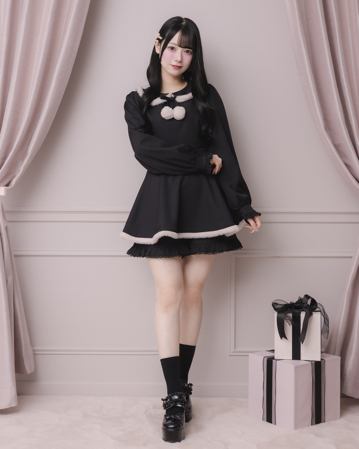 モデル身長:155cm/着用カラー:ブラック