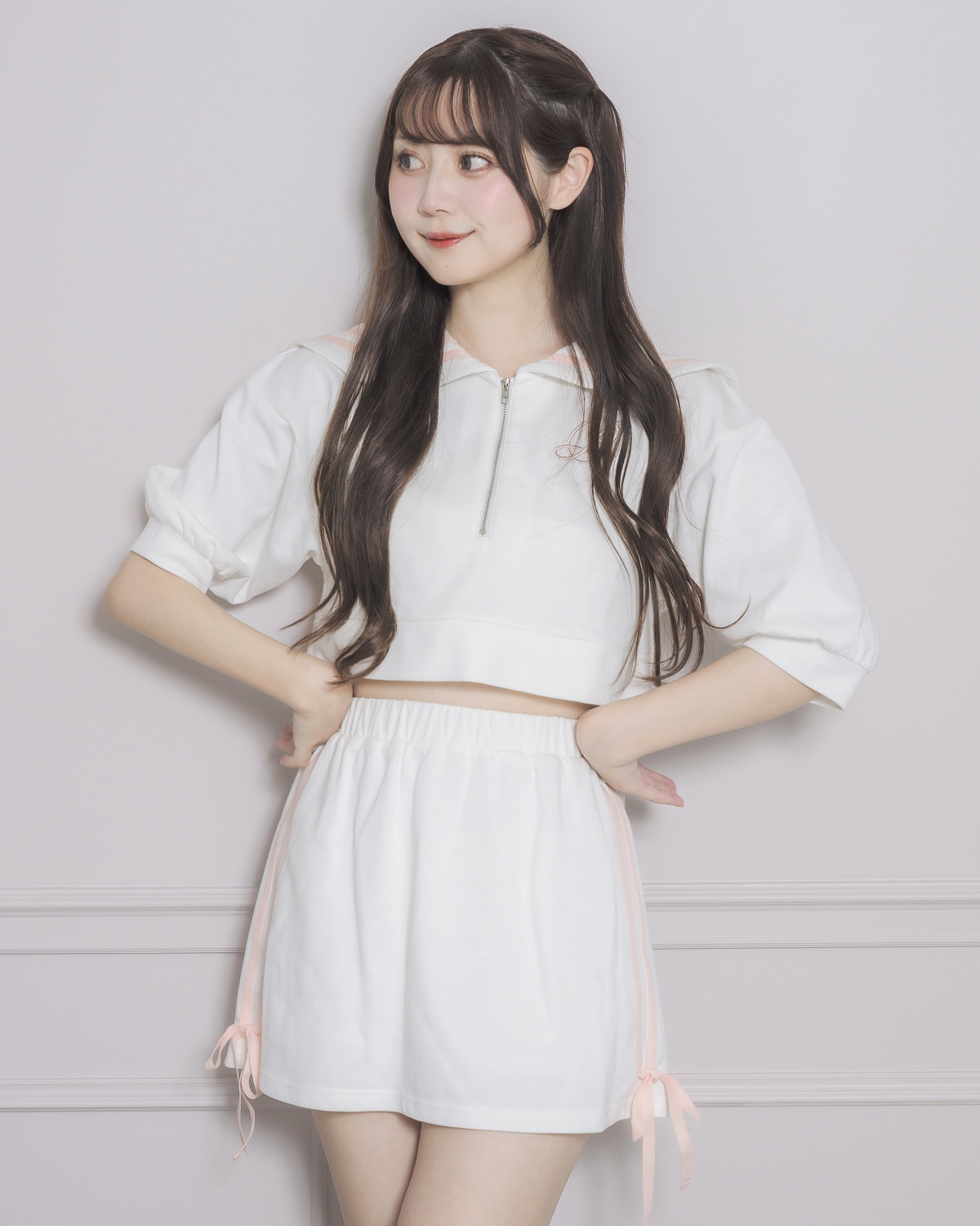 モデル身長:159cm/着用カラー:ホワイト