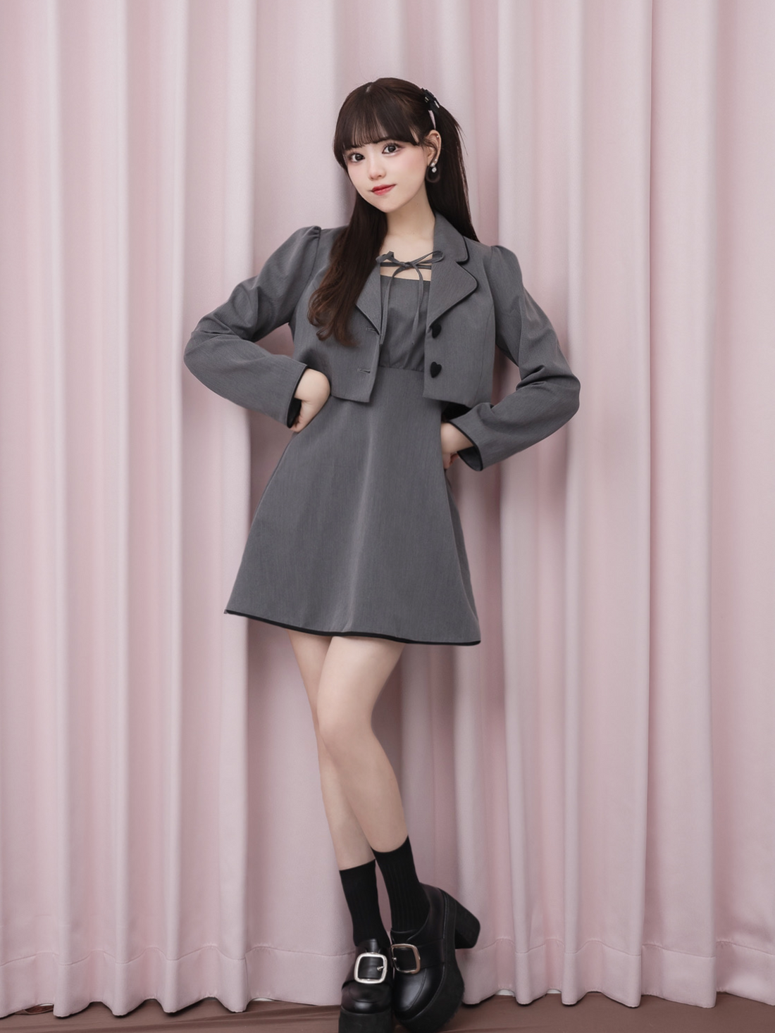 モデル身長:163cm/着用カラー:チャコール