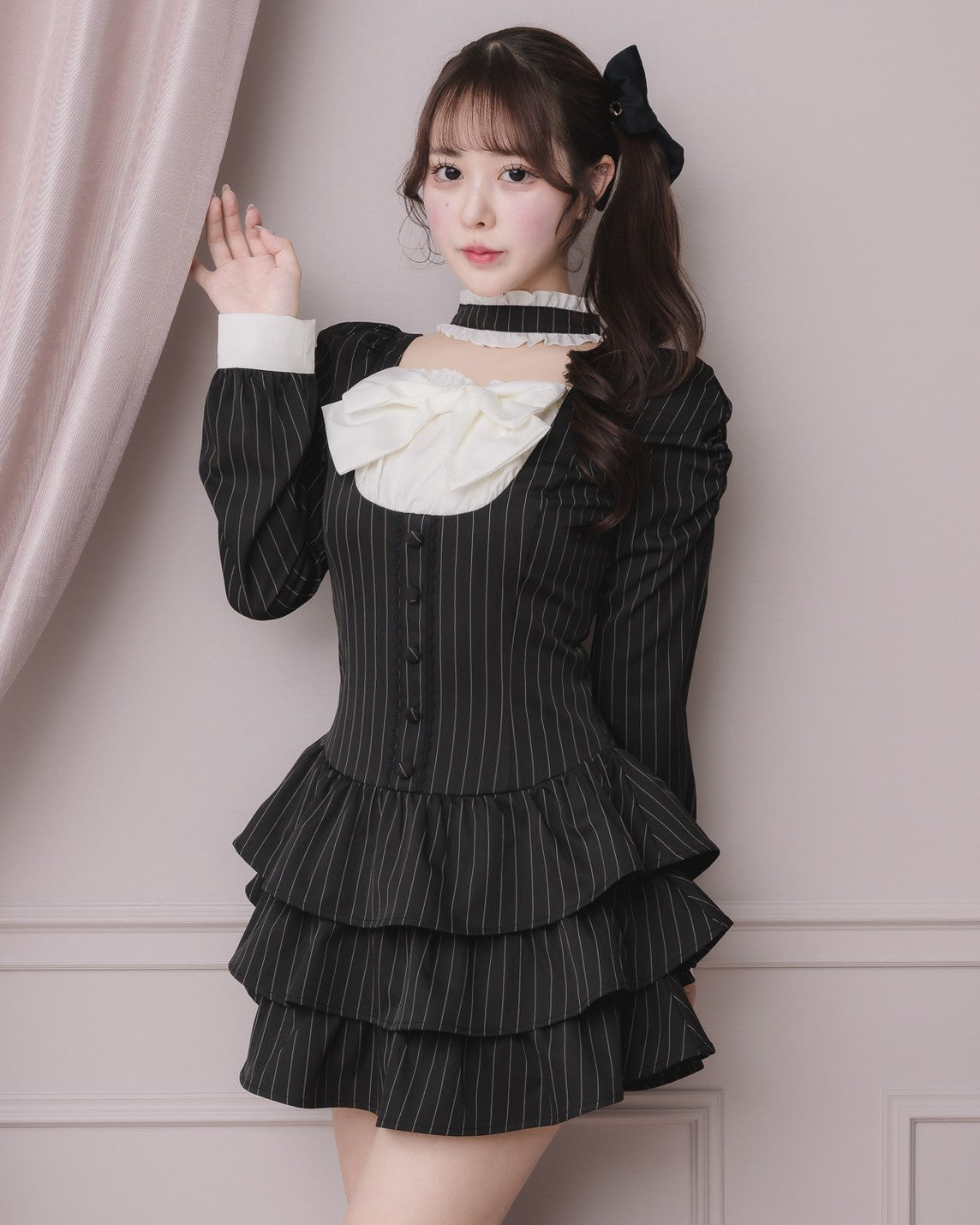 モデル身長:157cm/着用カラー:ブラックストライプ