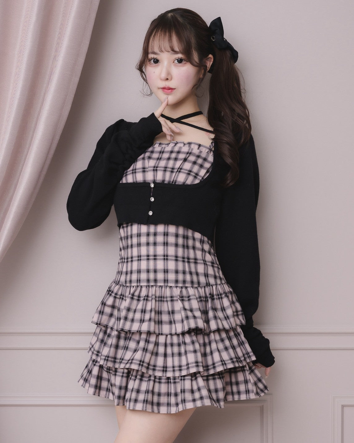 モデル身長:157cm/着用カラー:ブラック×ピンク