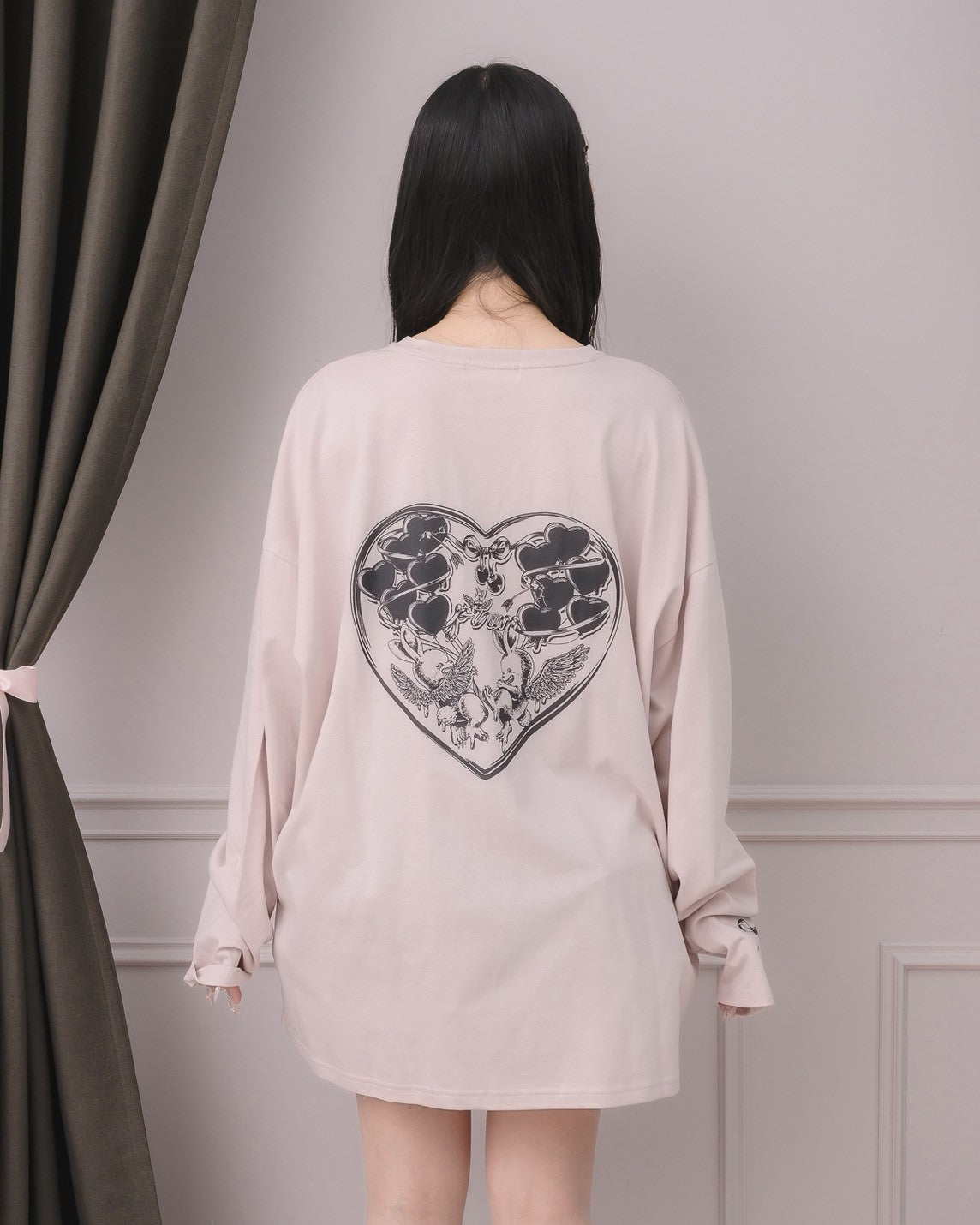 モデル身長:152cm/着用カラー:ピンク×ブラック