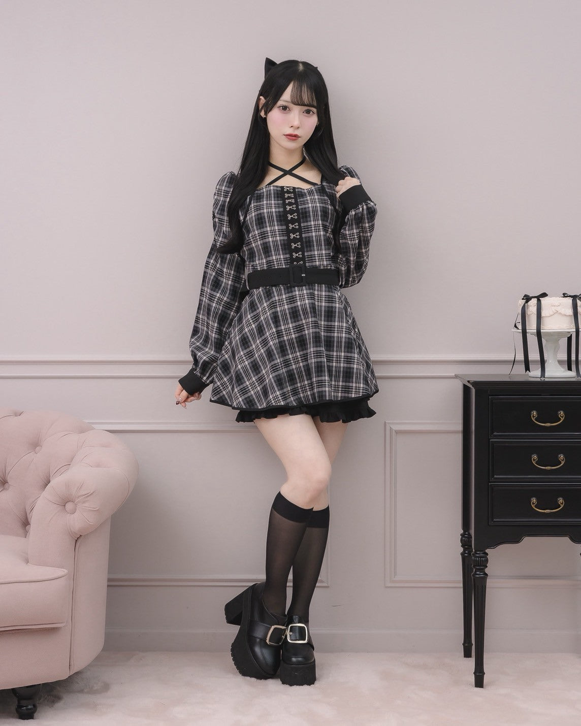 モデル身長:155cm/着用カラー:ブラックチェック