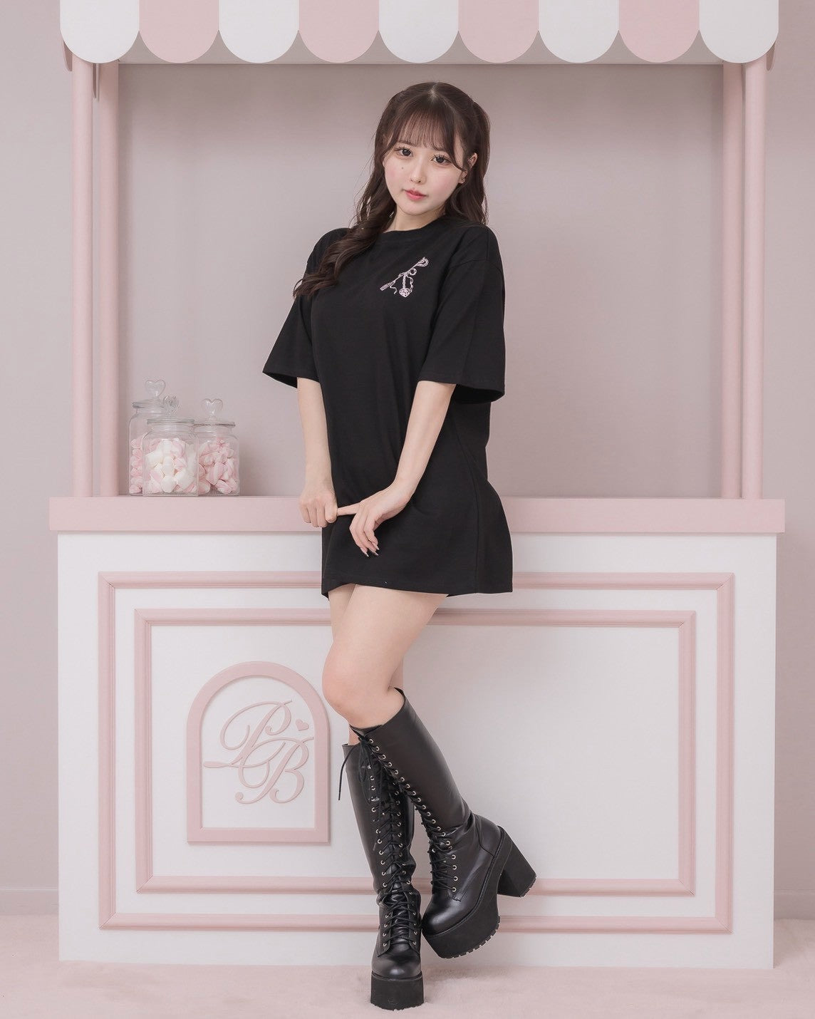 モデル身長:157cm/着用カラー:ブラック
