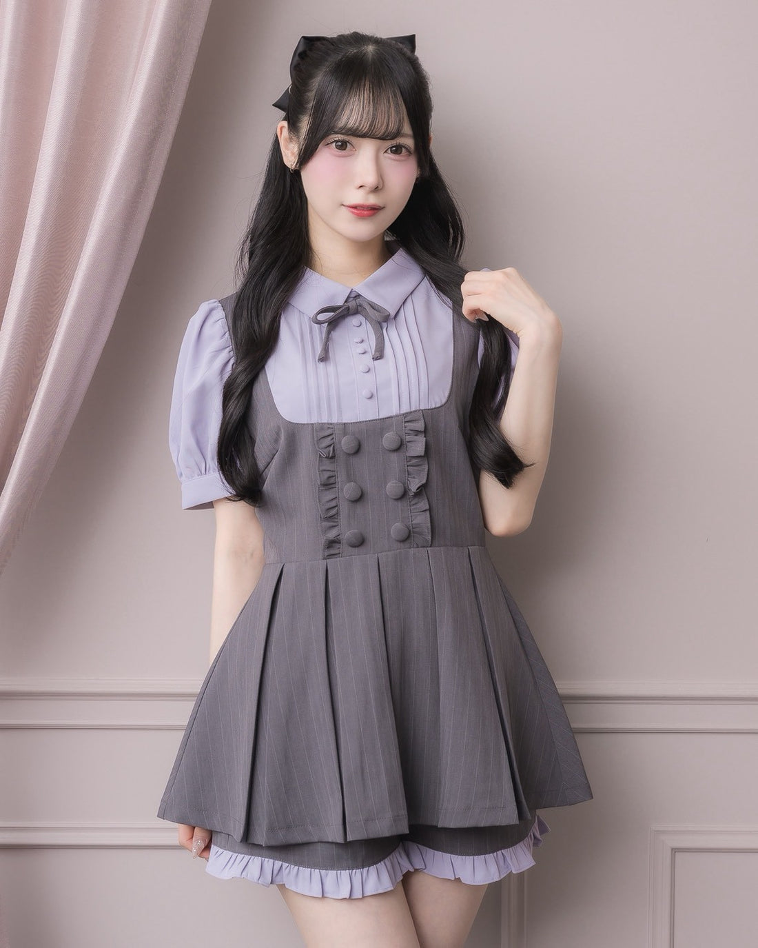 モデル身長:155cm/着用カラー:チャコールストライプ