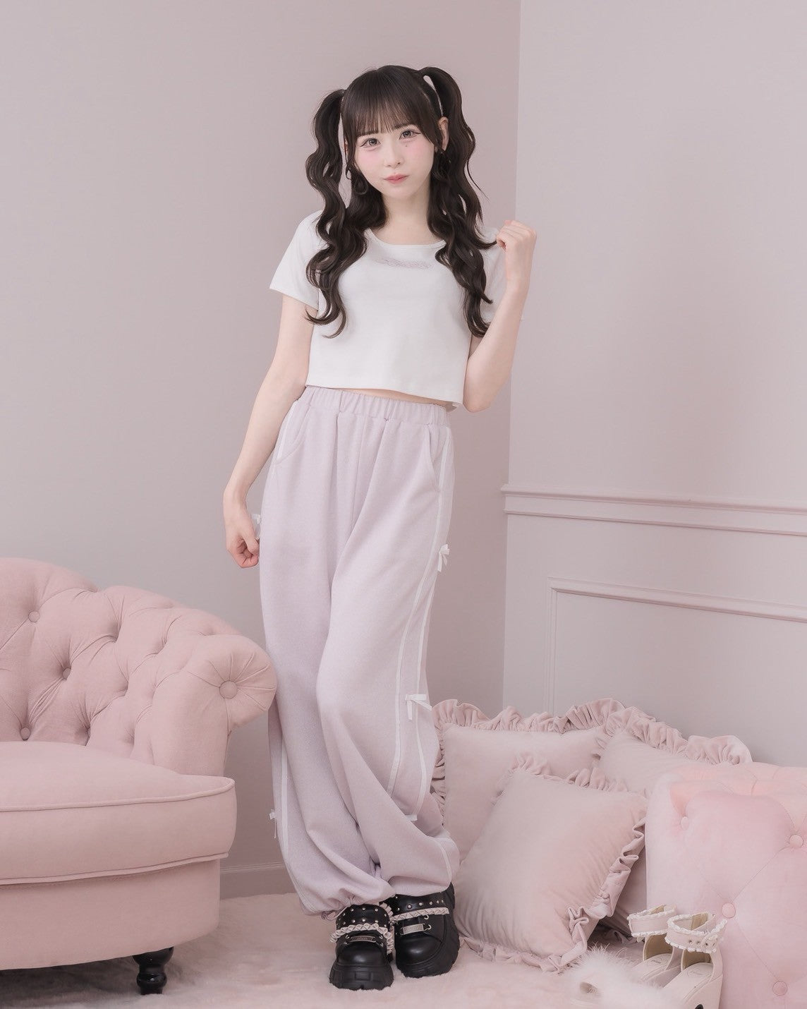 モデル身長:153cm/着用カラー:ホワイト×ピンク