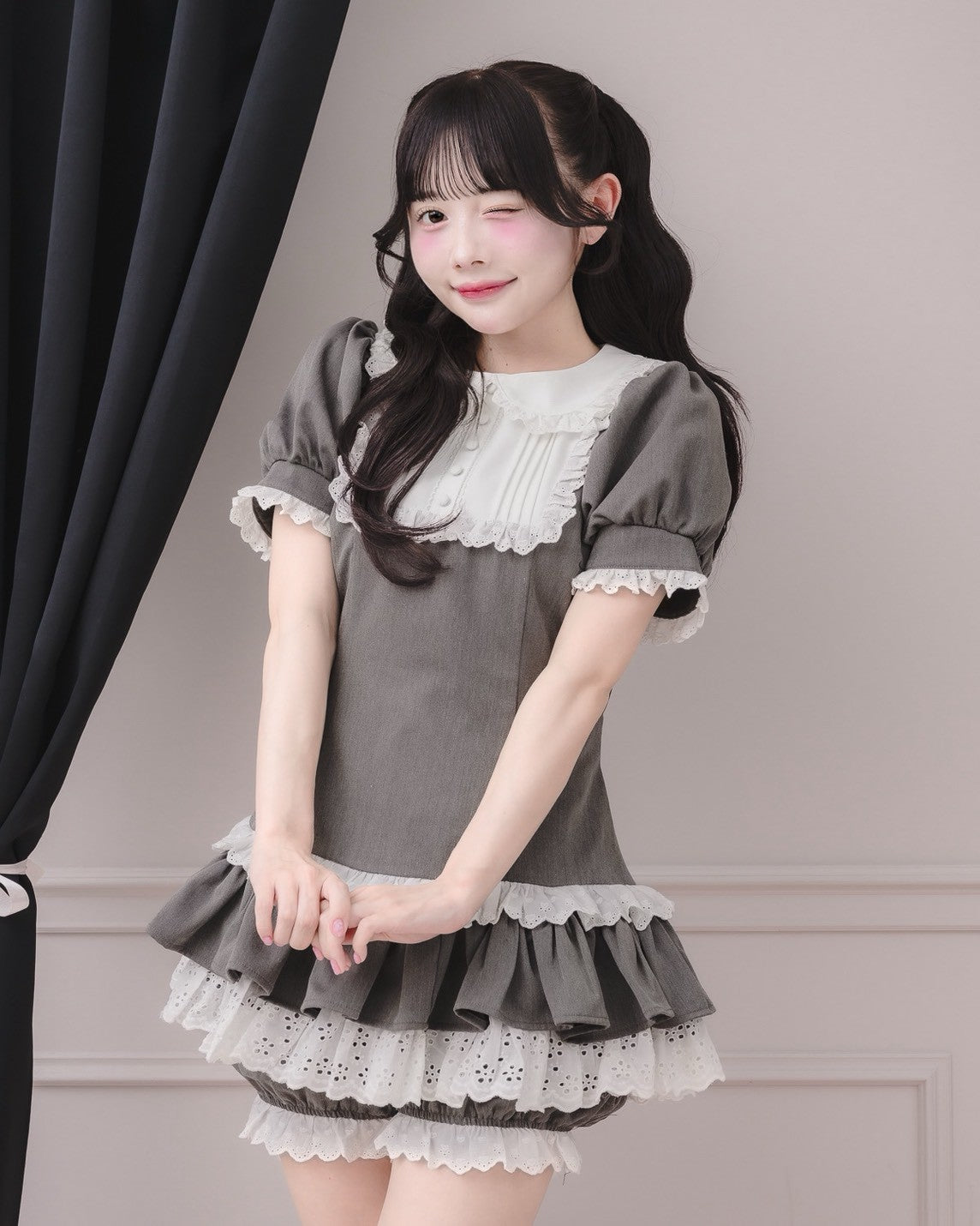 モデル身長:151cm/着用カラー : チャコール