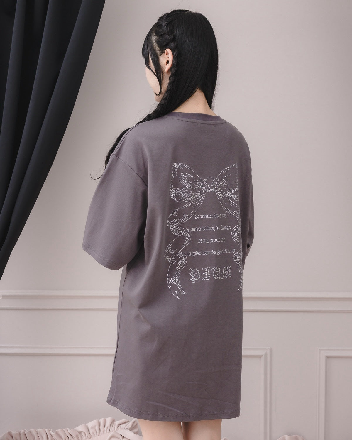 モデル身長:157cm/着用カラー:チャコール
