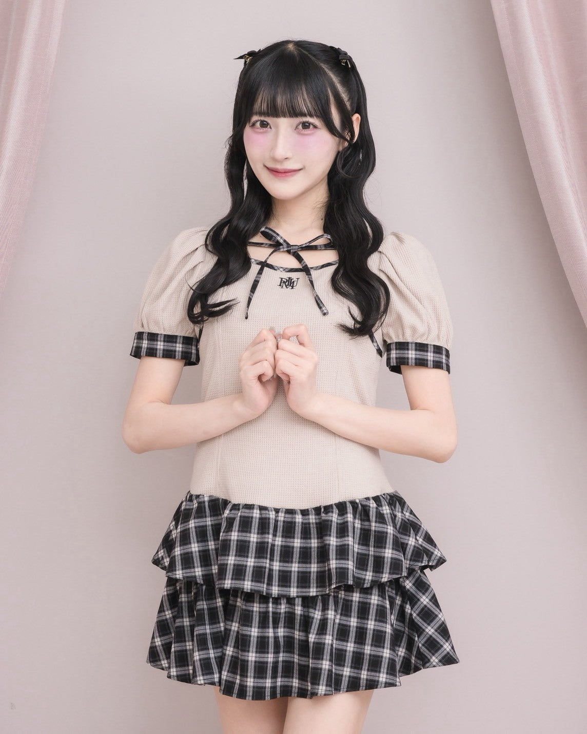 モデル身長:157cm/着用カラー:ベージュ