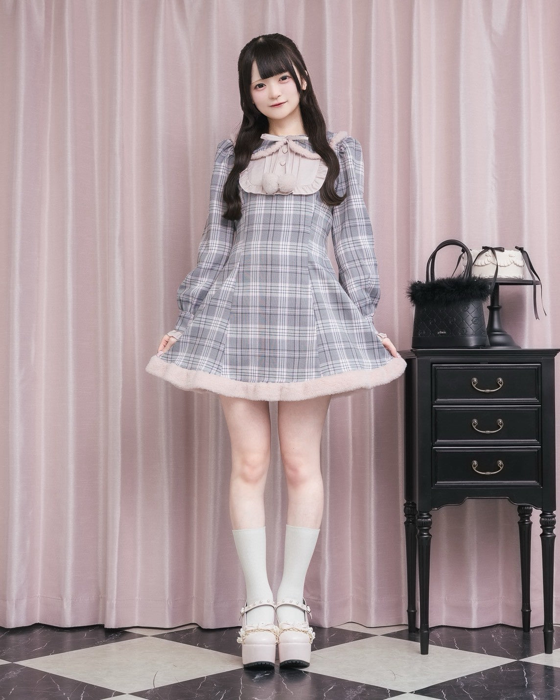モデル身長:155cm/着用カラー:グレーチェック