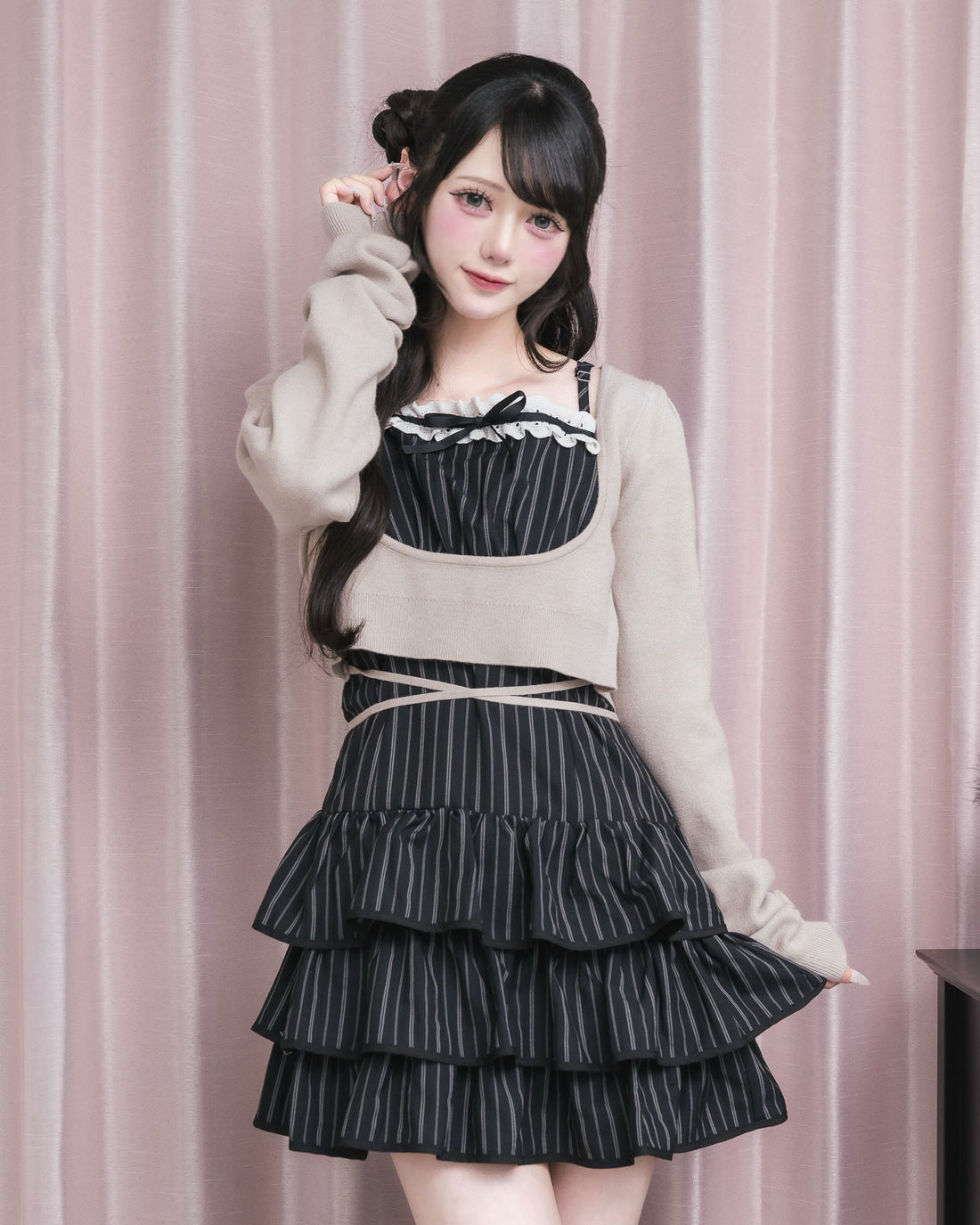 モデル身長:154cm/着用カラー:ブラックストライプ