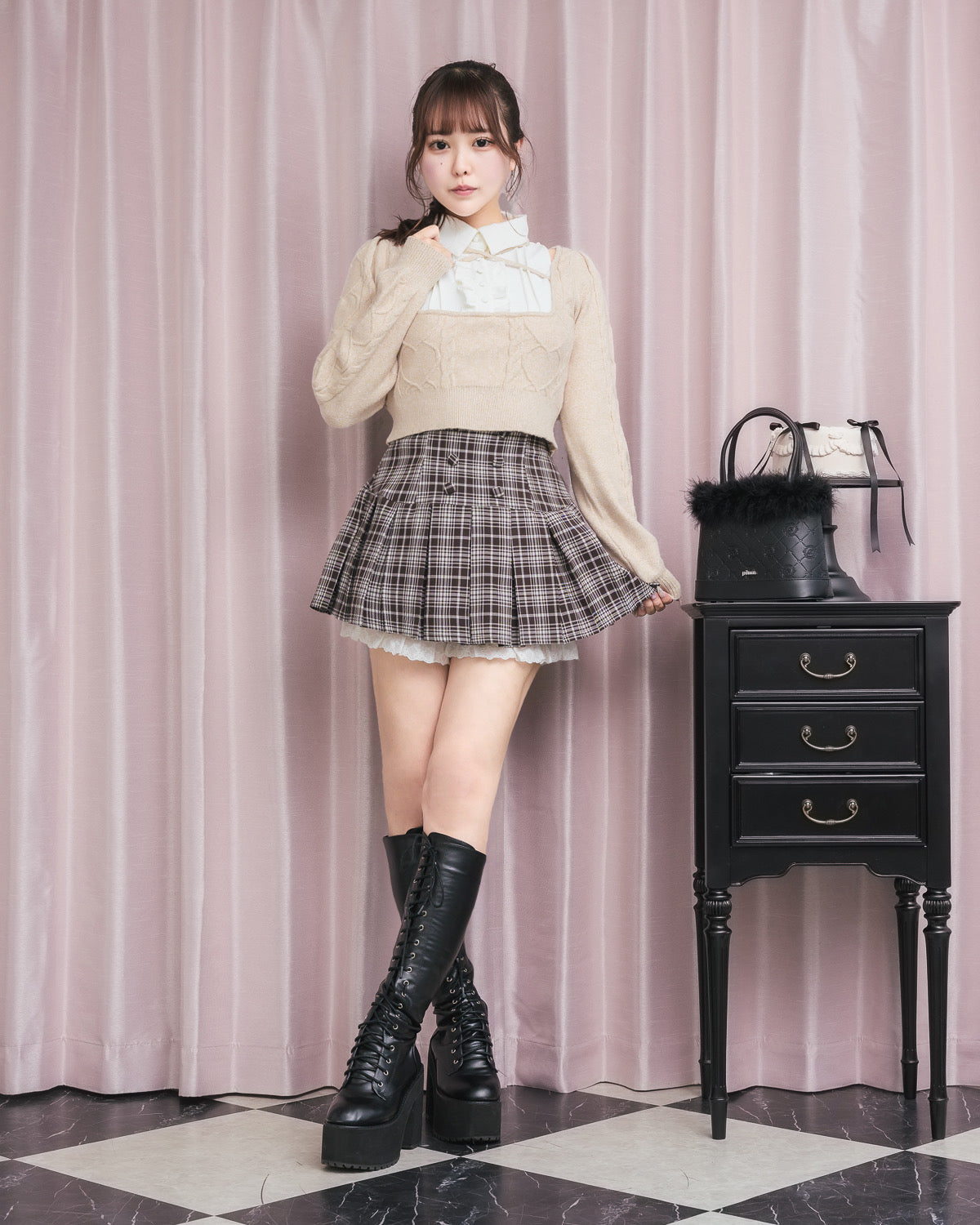 モデル身長:157cm/着用カラー:ベージュ
