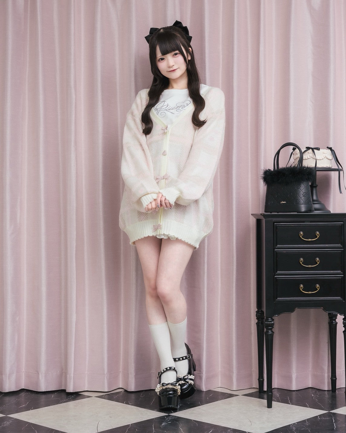 モデル身長:155cm/着用カラー:ホワイト
