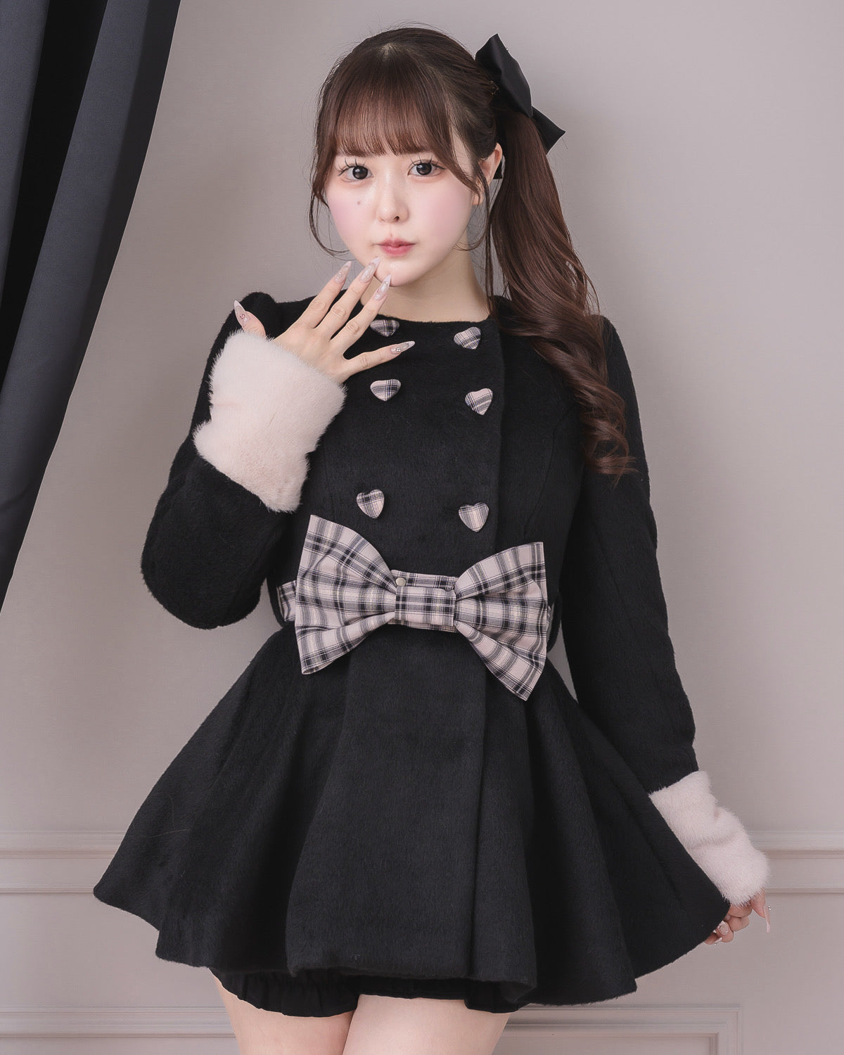 モデル身長:157cm/着用カラー:ブラック×ピンク