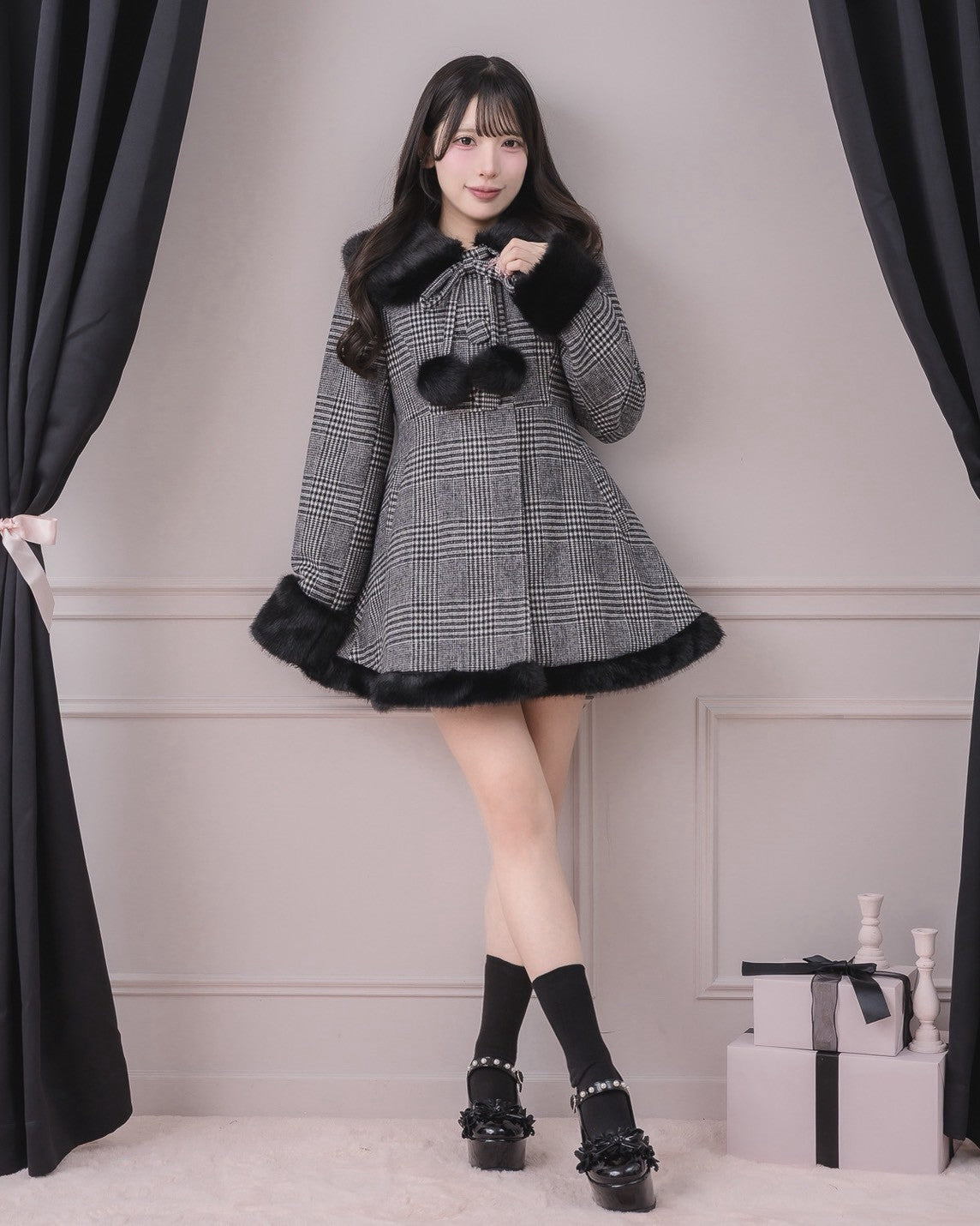 モデル身長:155cm/着用カラー:ブラック