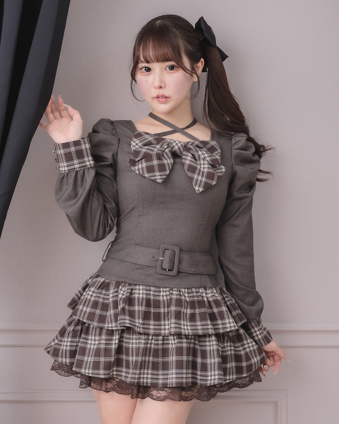 モデル身長:157cm/着用カラー:ブラウン