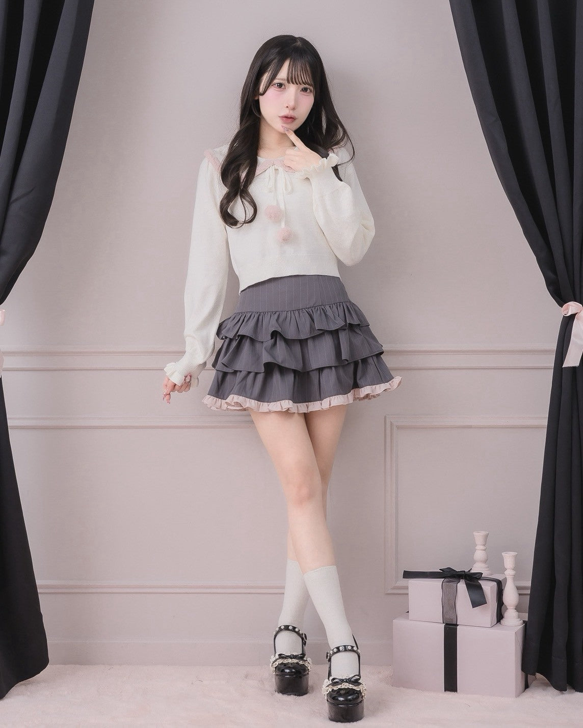 モデル身長:152cm/着用カラー:ホワイト×ピンク