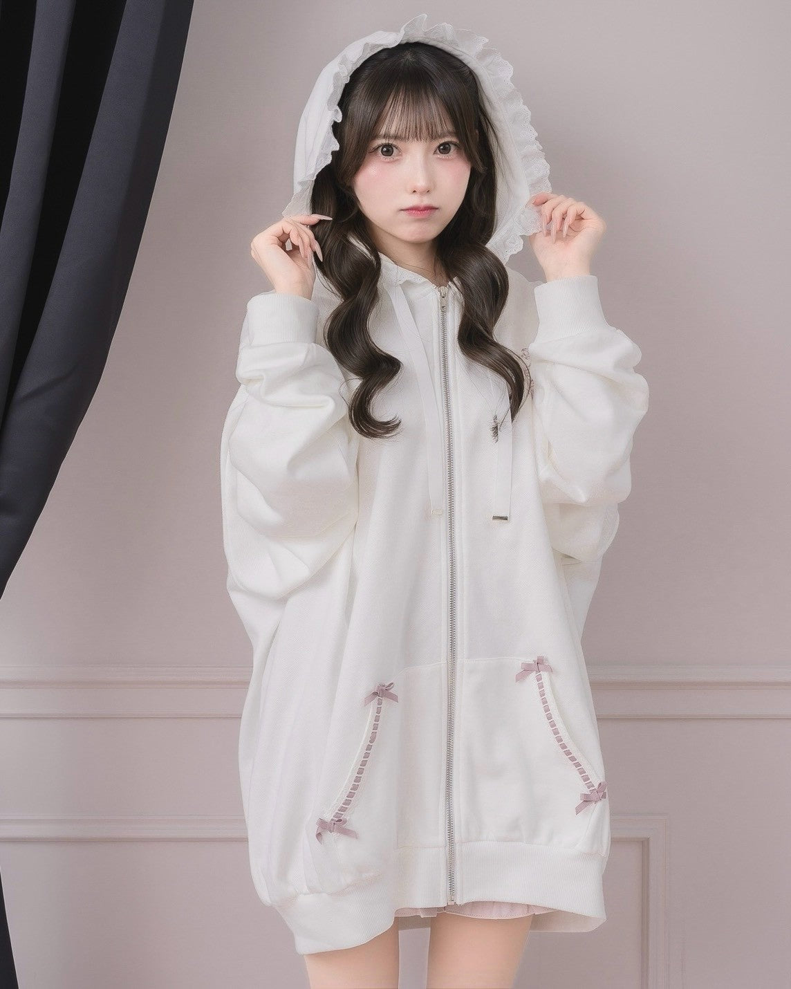 モデル身長:154cm/着用カラー:ホワイト