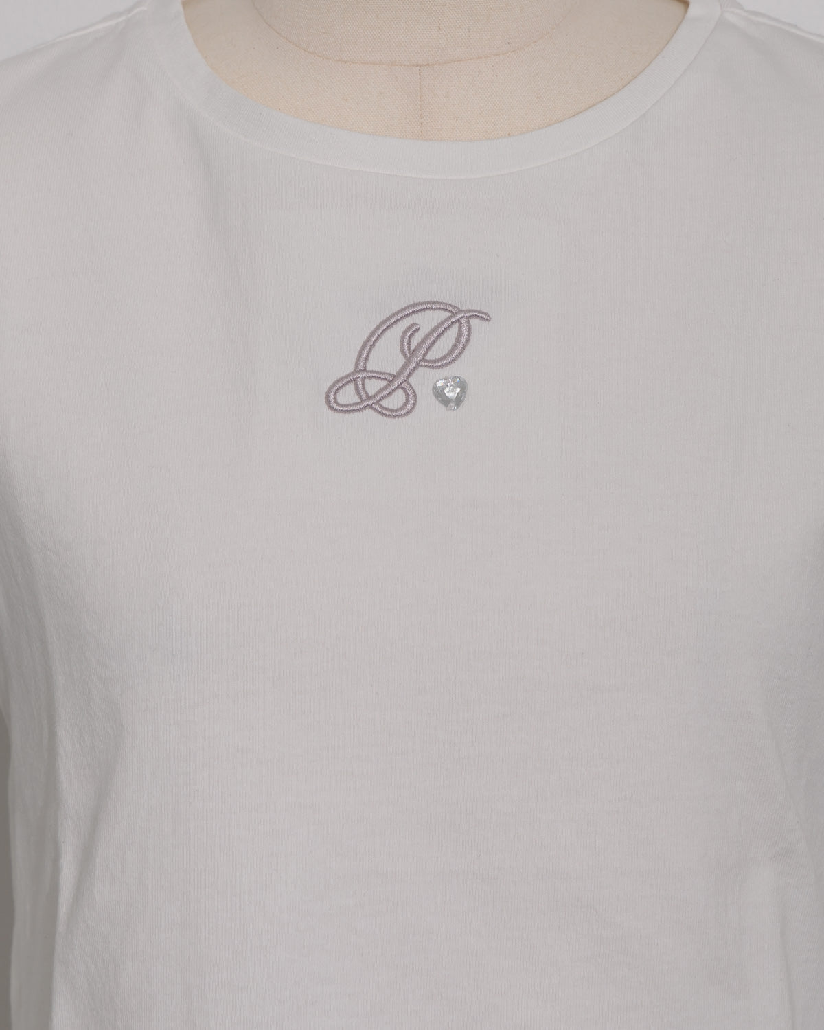 コード刺繍ロゴTシャツ