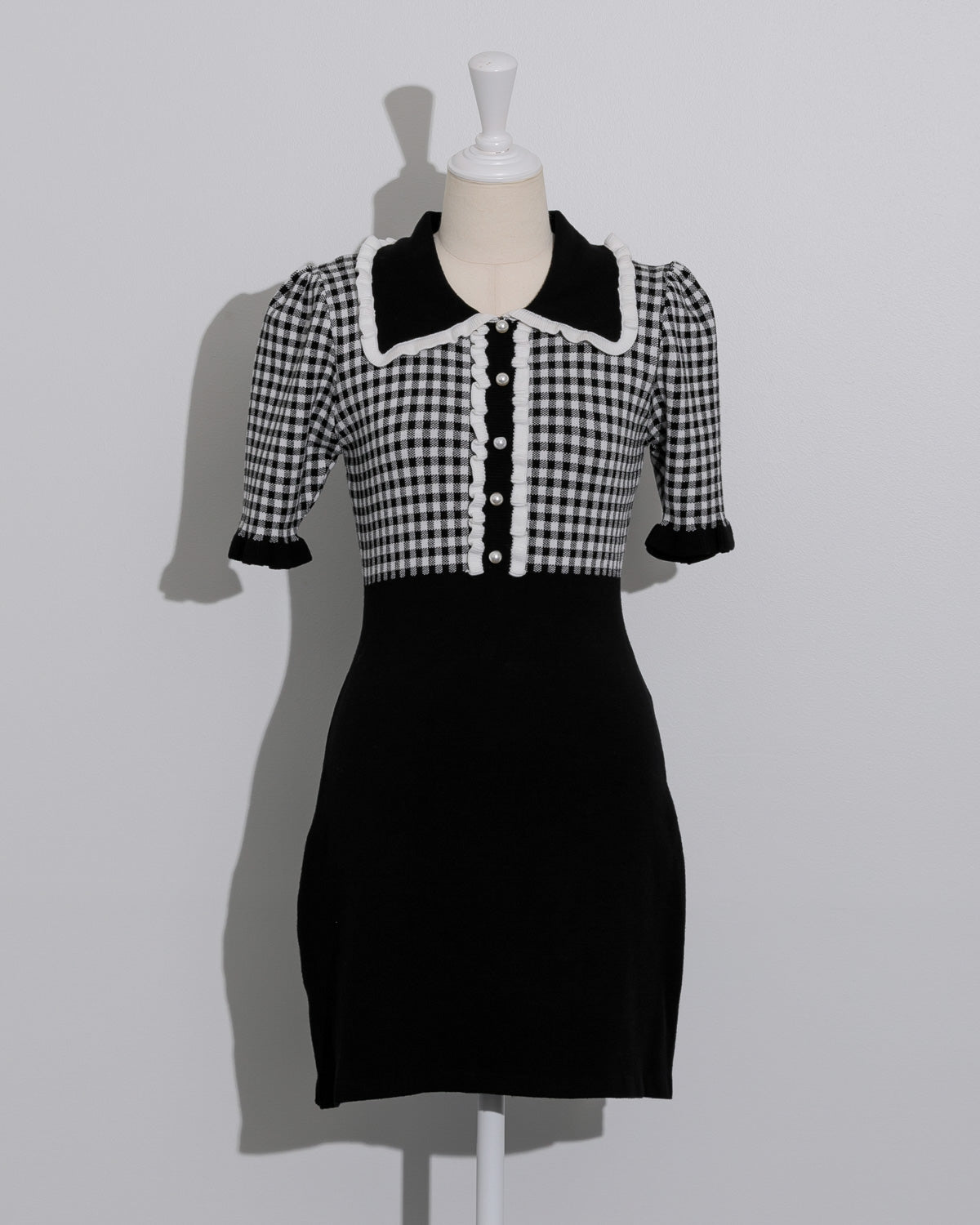 カラー:ブラック