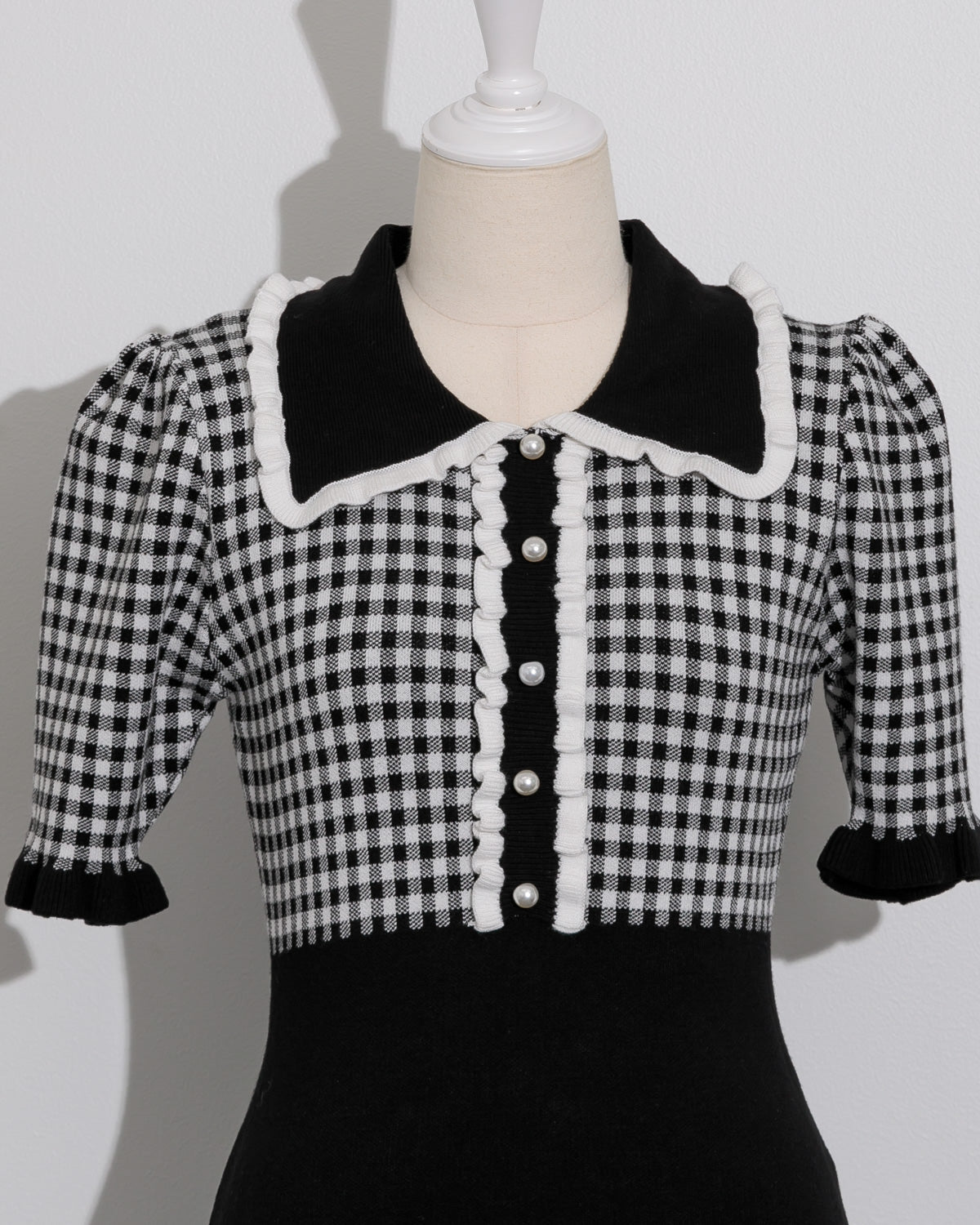 フリルカラーギンガムニットワンピース