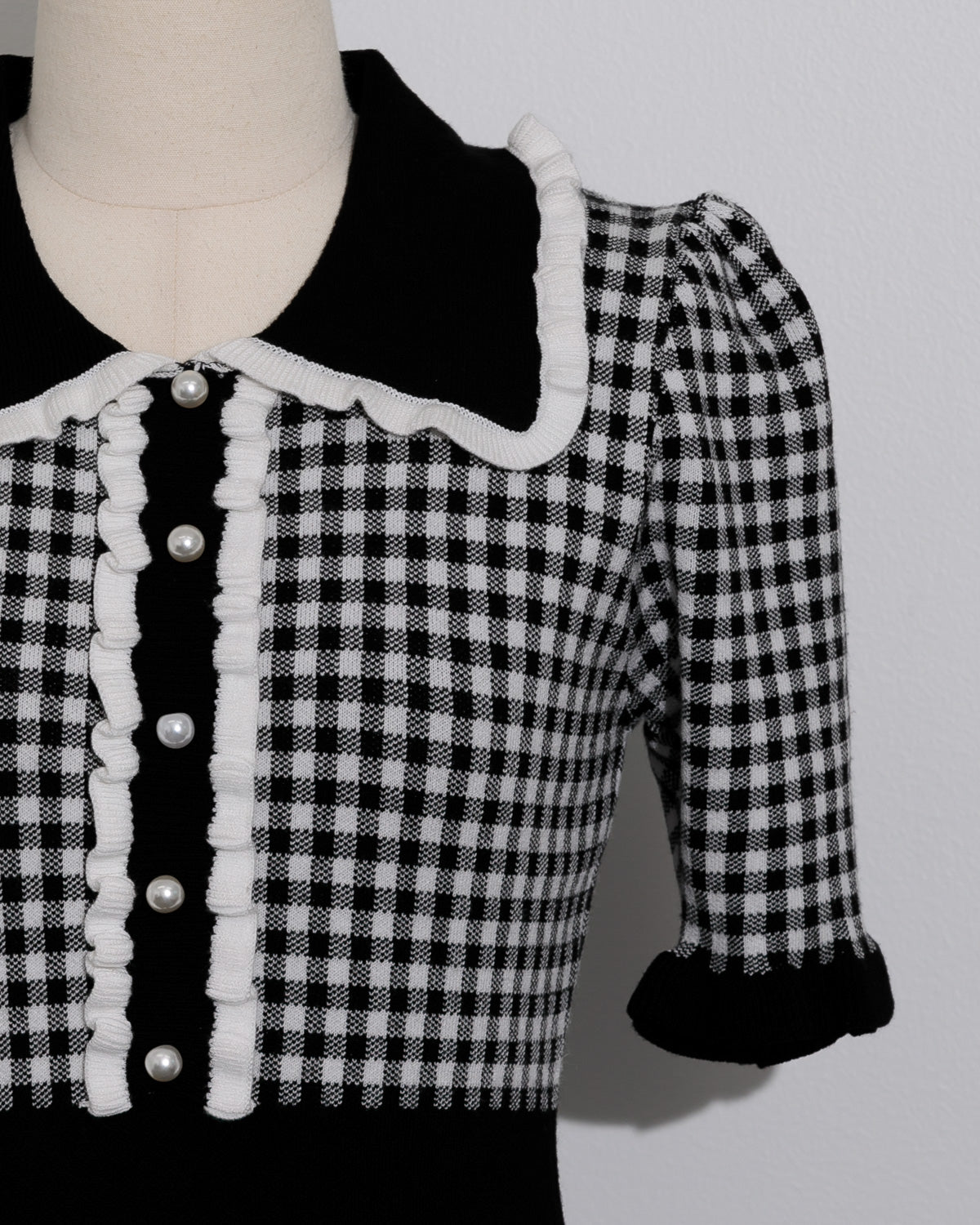 フリルカラーギンガムニットワンピース