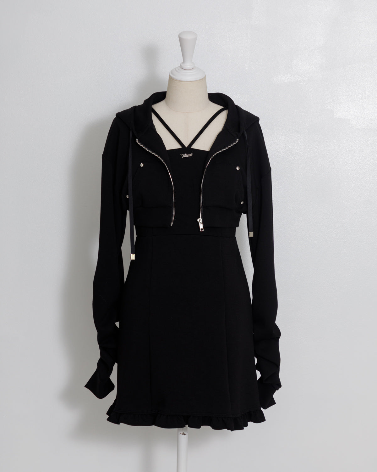 カラー:ブラック