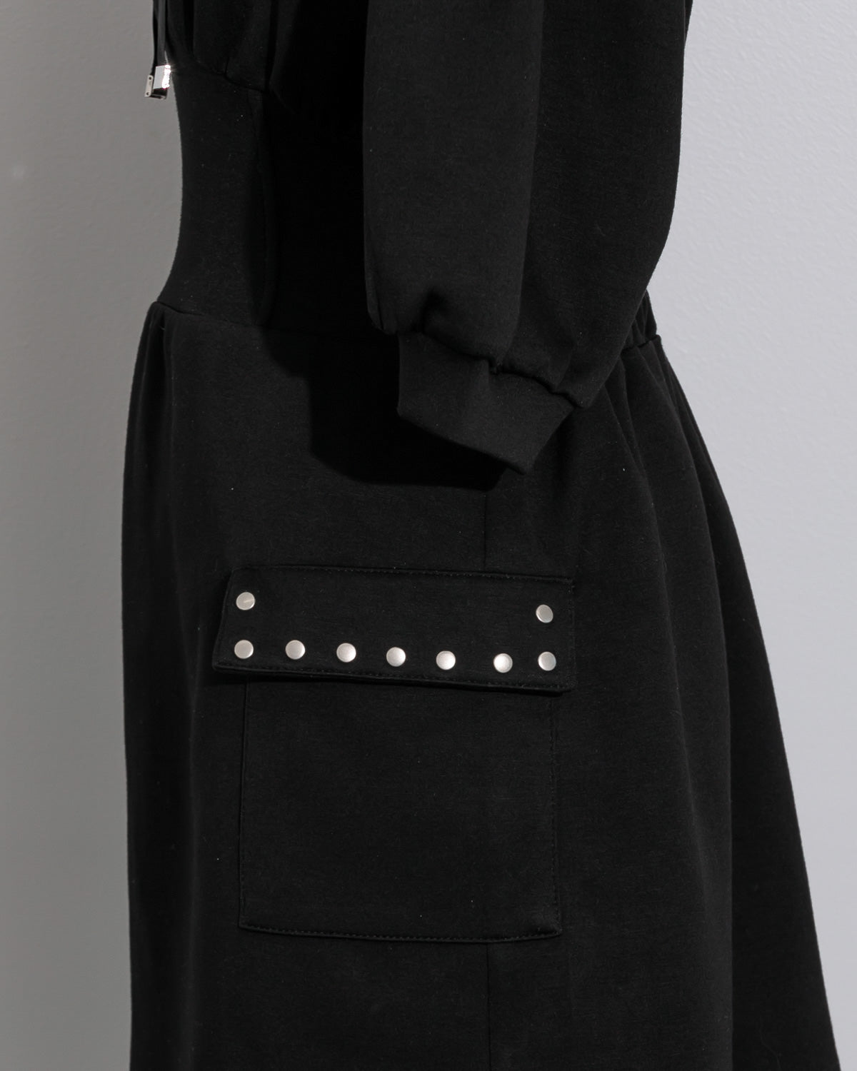 スタッズポケットスウェットワンピ